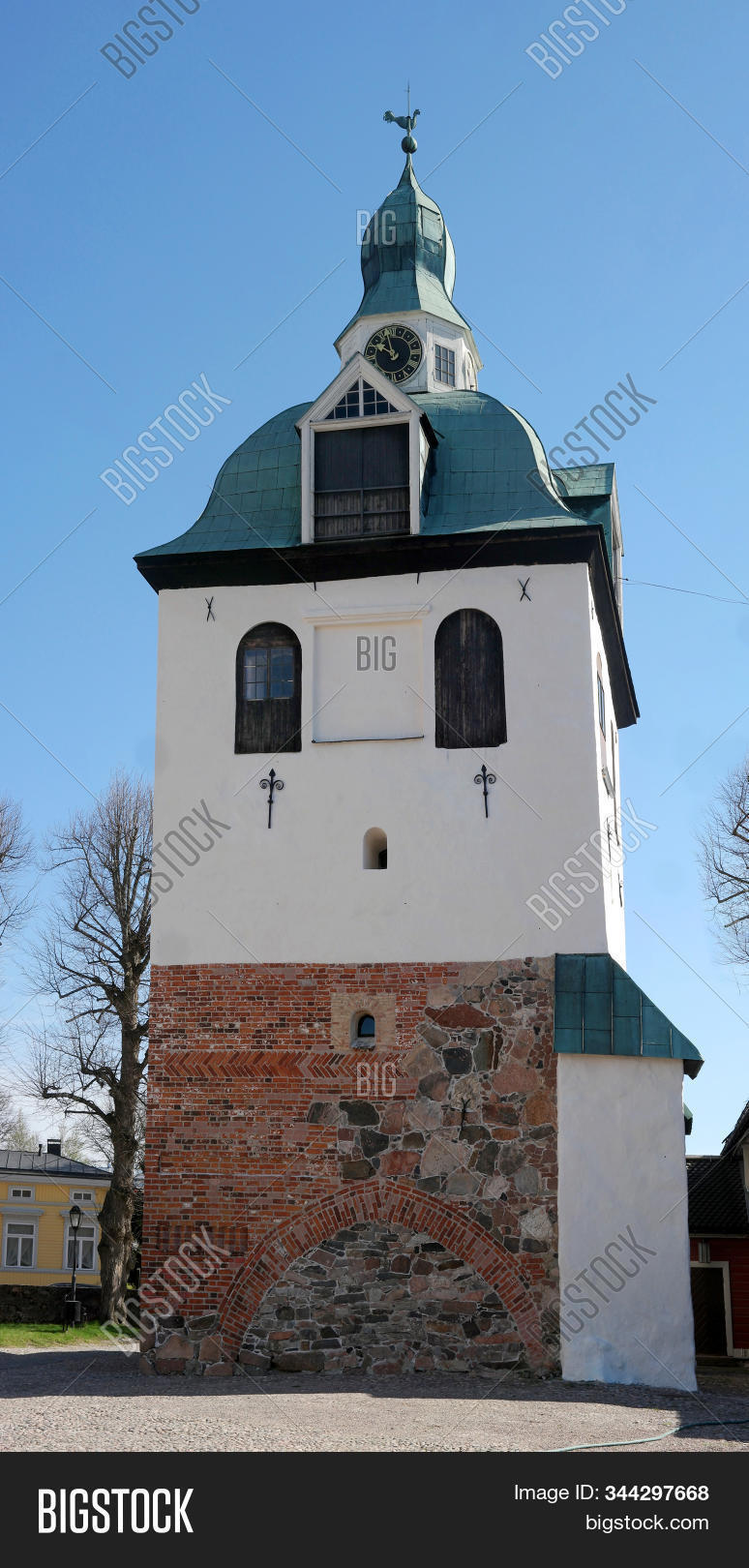 porvoo,finland,cathedral,bell,church,15th,porvoon,lutheran,evangelical,tuomiokirkko,century,travel,design,temple,finnish,building,landmark,tourism,old,town,traditional,ornate,wall,stone,religious,religion,attraction,beige,white,tourist,sightseeing,ornamental,facade,elevation,center,decor,monument,faith,heritage,culture,historical,history,holy,kirkko,believe,urban,village,house,window