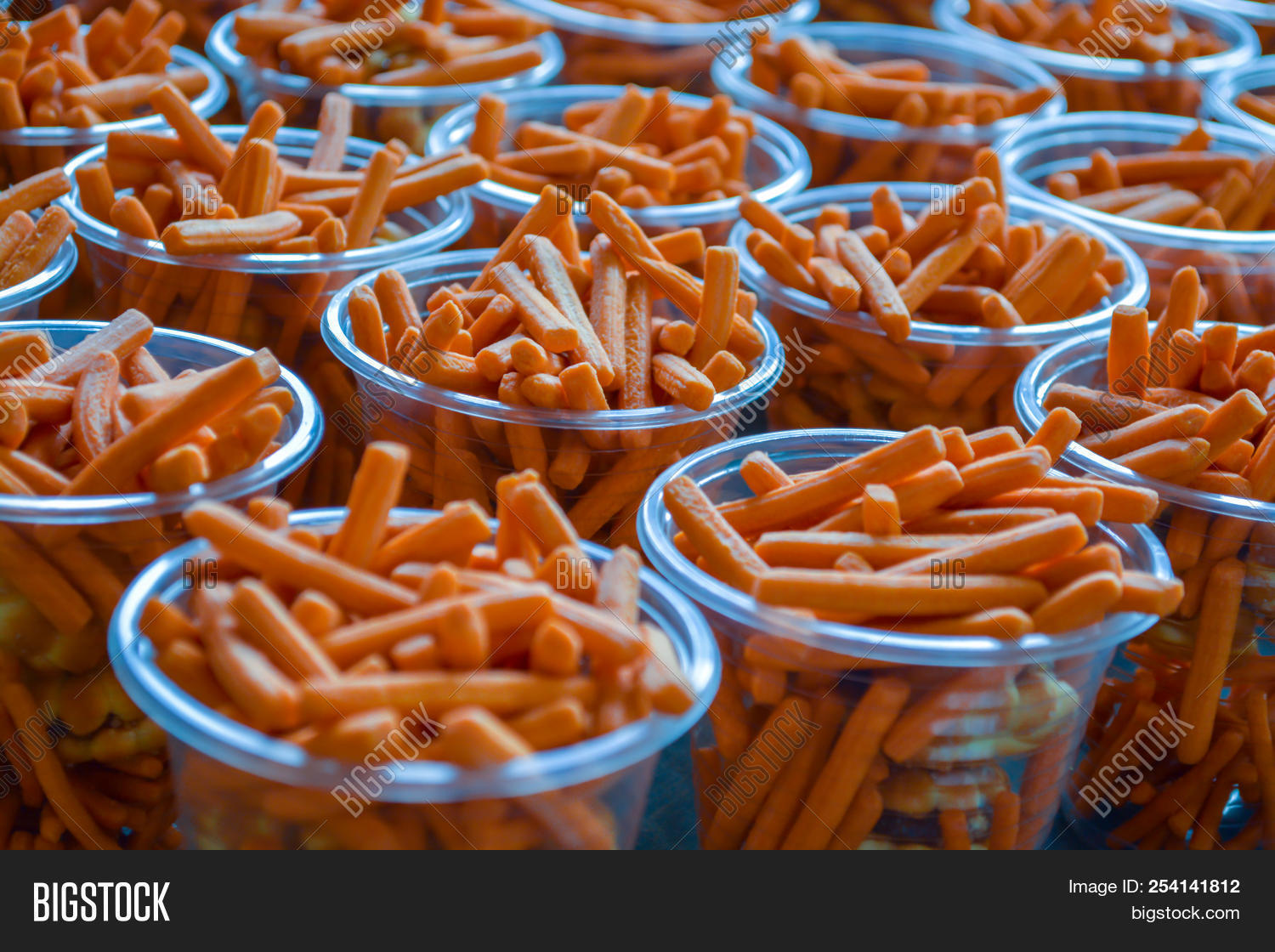 appetizer,background,baked,bakery,bread,breadstick,breakfast,brown,closeup,crispy,crunchy,cuisine,delicious,eat,food,grissini,isolated,italian,nutrition,restaurant,salt,snack,stick,tasty,top,view