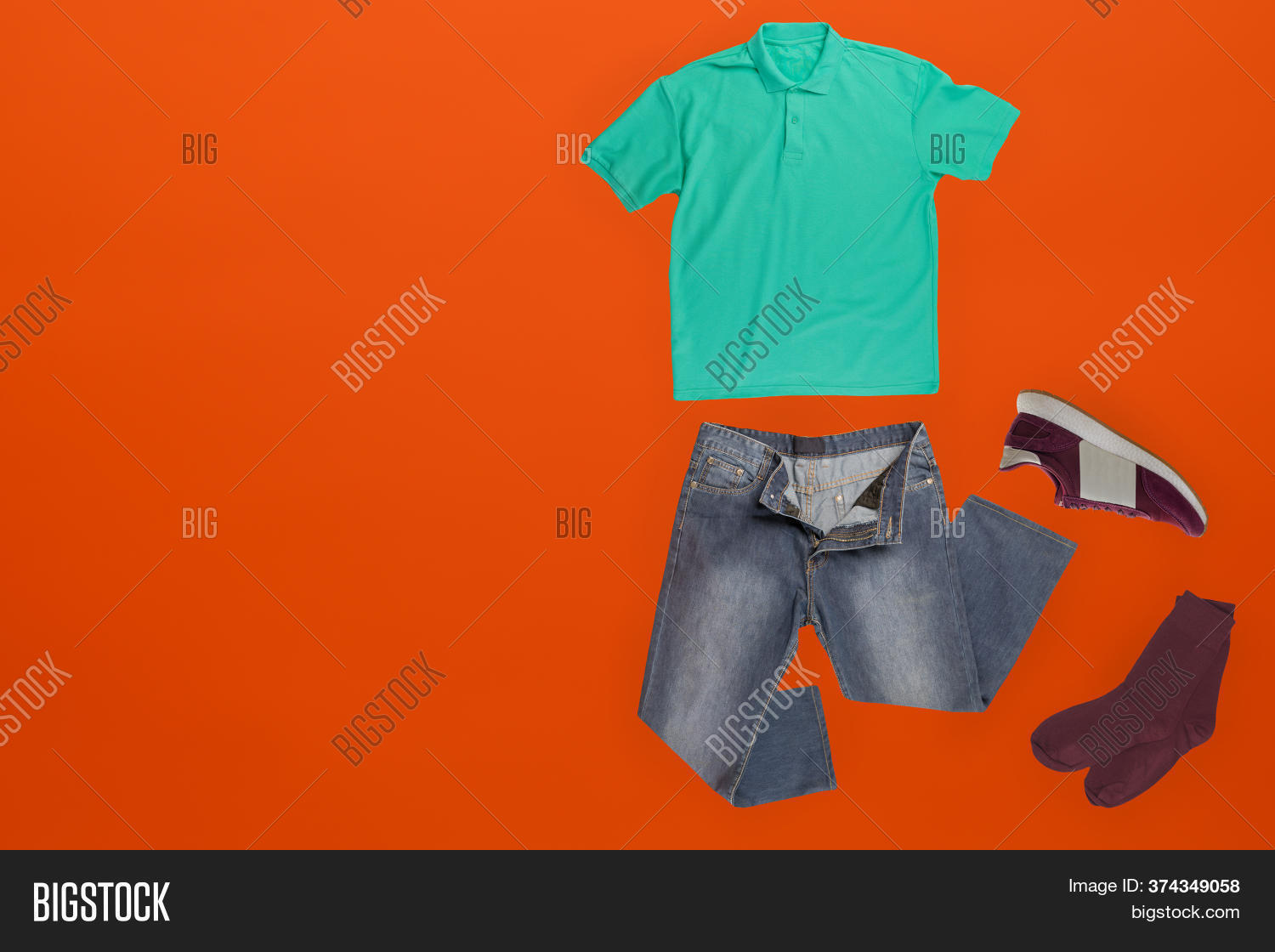 ✓ flat lay, mens fashion.grey jeans 