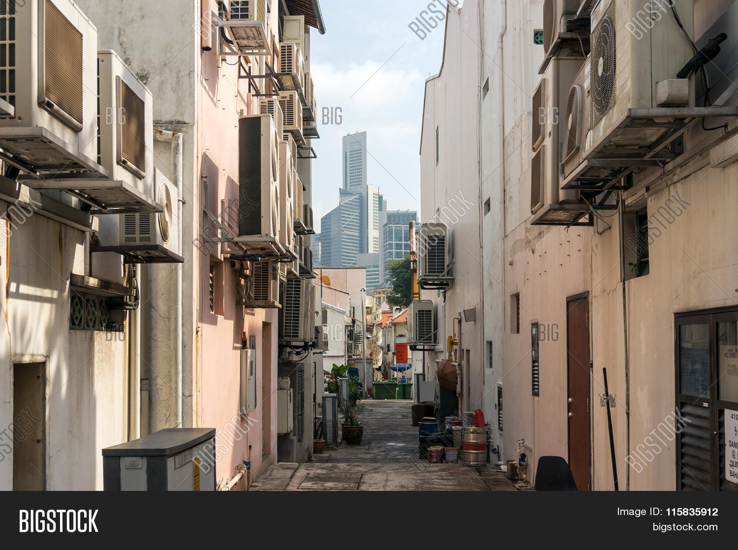 Side Street Of Tanjong Pagar Historic District In Singapore Image Stock Photo 115835912 Book your tickets online for indian heritage centre, singapore: photostock editor