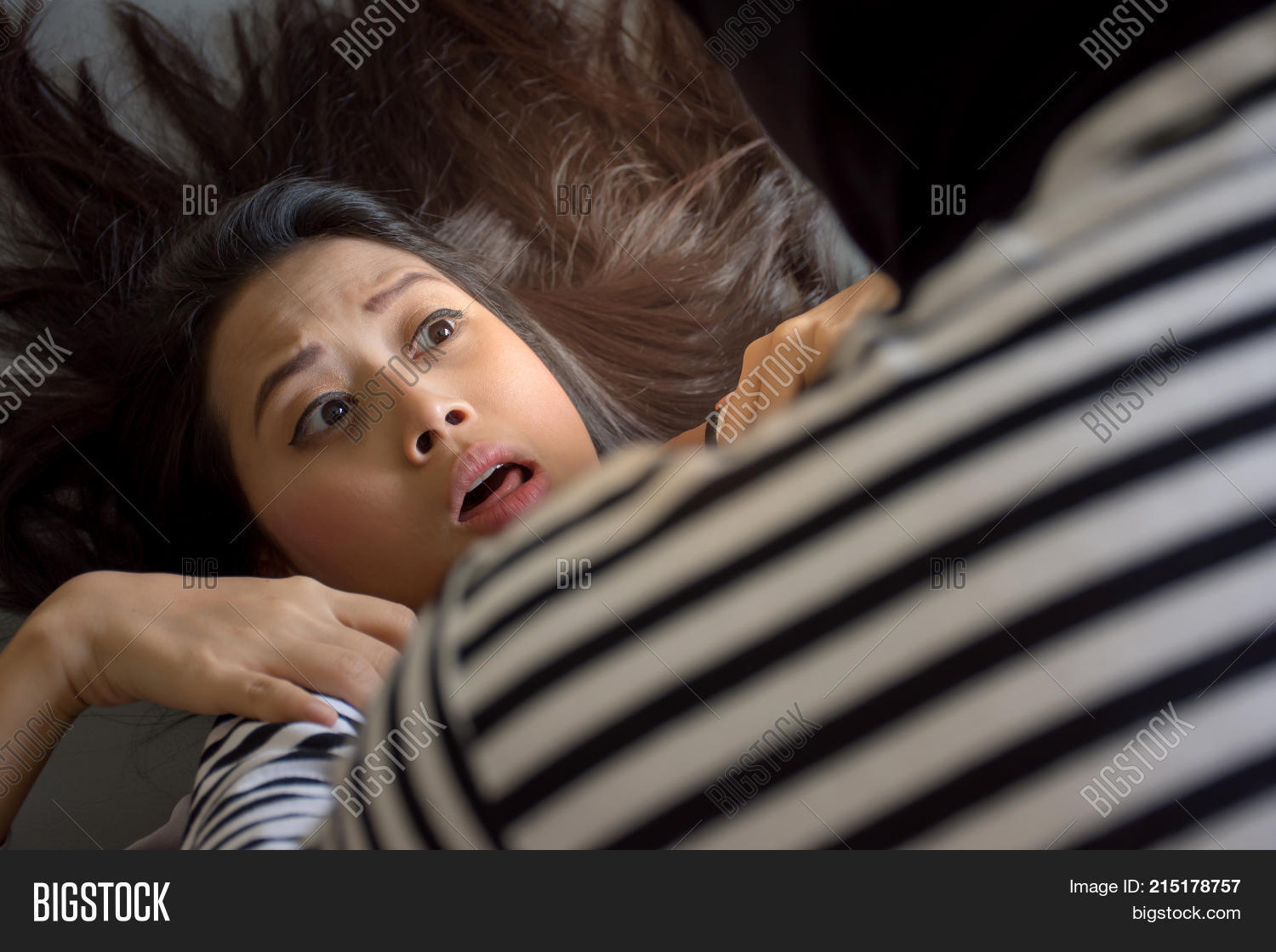Asian,adult,aggression,aggressive,attack,bandit,beautiful,black,conflict,crazy,crime,criminal,cute,dangerous,face,fear,female,film,gangster,girl,gun,hair,hostage,killer,lifestyle,mafia,man,murder,neck,people,person,portrait,pretty,problems,robber,strangle,strangled,strangling,strangulation,theft,thief,victim,violence,weapon,woman,young