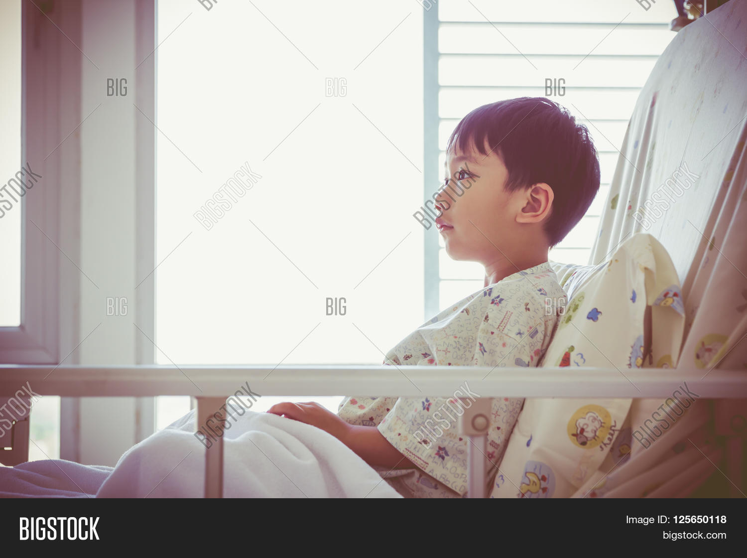 6-7,admit,asian,boy,care,child,drip,drop,equipment,health,horizontal,hospital,ill,illness,insurance,kid,medical,medication,medicine,patient,people,person,recovery,retro,room,sad,sick,sickbed,sickness,treatment,unhappy,vignette,vintage,ward,years,young,youthful
