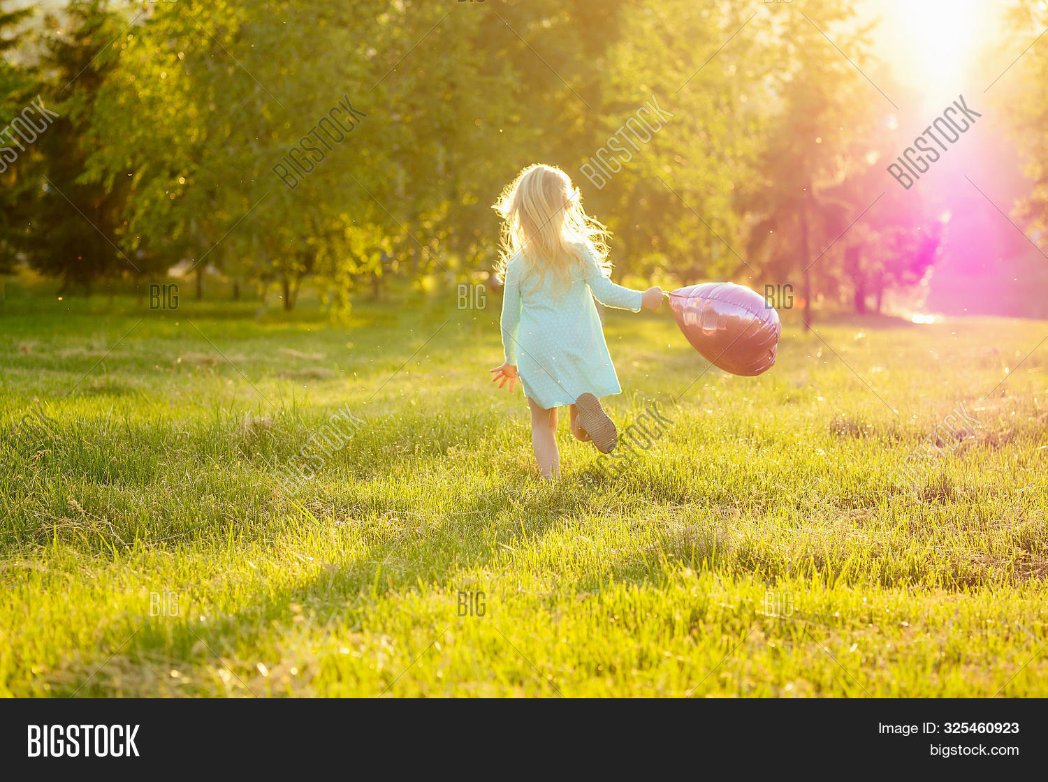 active,adorable,ball,balloon,beautiful,beauty,blond,blonde,blue,caucasian,child,childhood,children,cute,daughter,dress,enjoyment,female,field,free,freedom,fun,girl,grass,green,happiness,happy,health,holding,innocence,jump,kid,leisure,lifestyle,little,nature,outdoor,park,people,person,playful,playing,pleasure,pretty,spring,summer,young