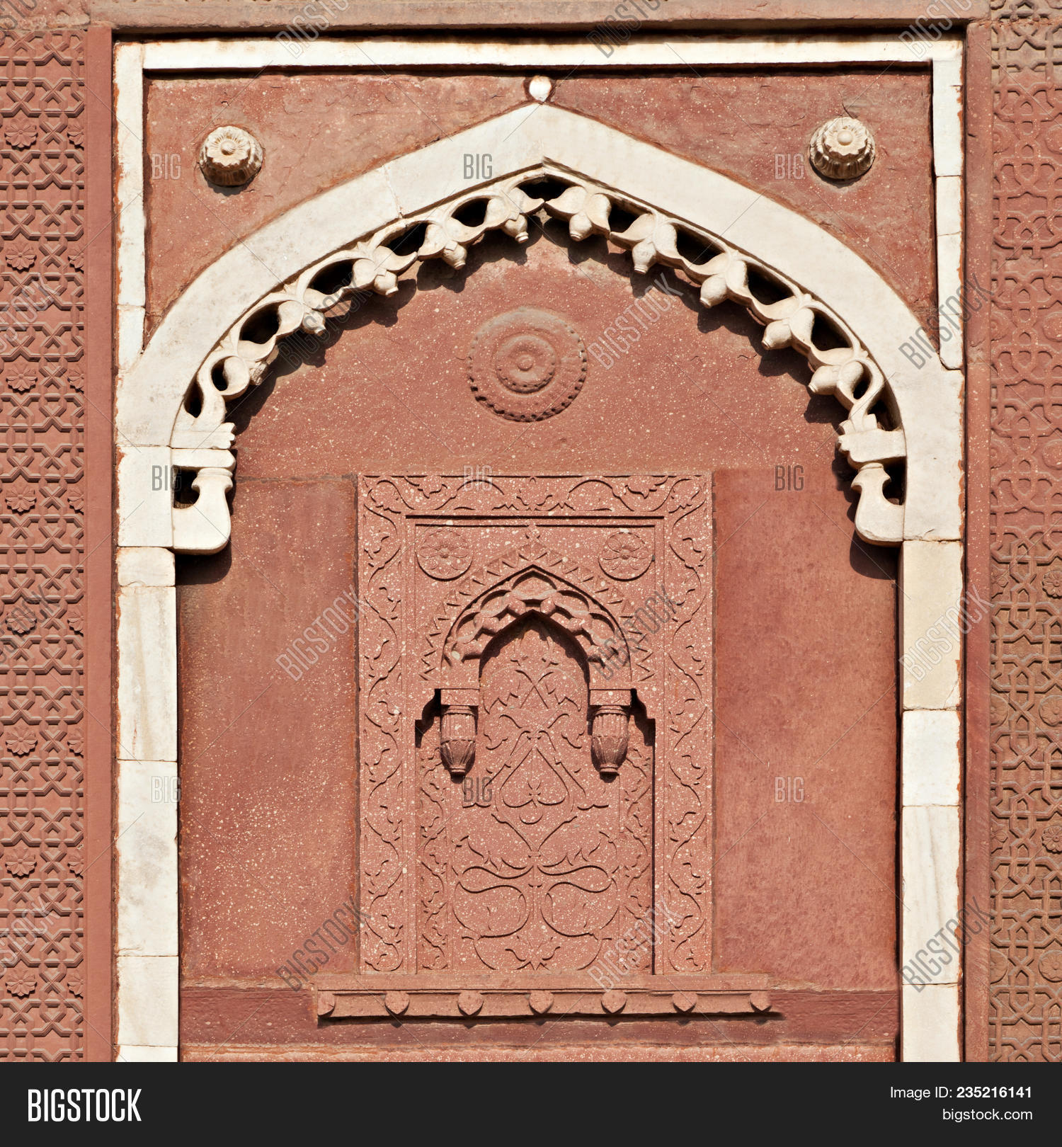 agra,alcove,ancient,arch,architecture,art,asia,background,building,carving,color,construction,craft,decorating,decoration,design,door,emperor,empire,entrance,exterior,floral,fort,gate,history,image,india,indian,indoors,islam,islamic,jahan,mahal,mughal,mural,nobody,old,ornate,palace,pattern,red,sandstone,sculpture,stone,structure,style,taj,traditional,vertical,wall