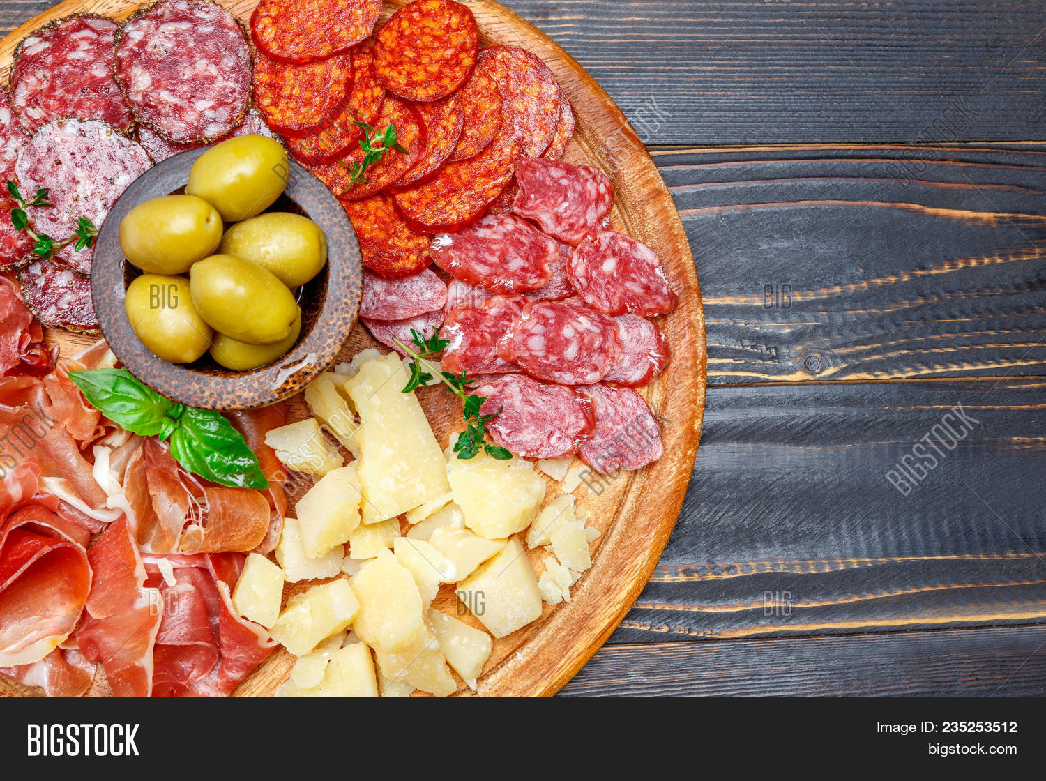 appetizer,basil,beef,bread,cheese,chorizo,closeup,cuisine,cured,curing,cut,dried,dry,european,fat,fatty,food,fresh,garlic,gastronomy,gourmet,ham,herb,ingredient,italian,jamon,meal,meat,mediterranean,olive,parma,parmesan,pepperoni,plate,pork,portion,prosciutto,salami,sausage,slice,smoked,snack,spanish,spice,traditional