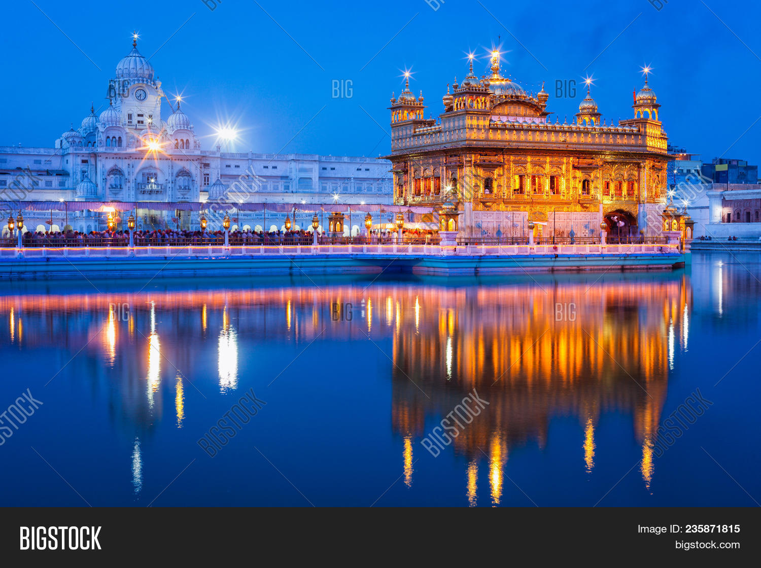 amritsar,building,calm,darbar sahib,evening,gold,golden,golden temple,gurdwara,gurudwara,harmandir sahib,illuminated,illumination,india,night,place of worship,punjab,religion,religious building,seekh,seekhism,sikh,sikhism,temple,twilight