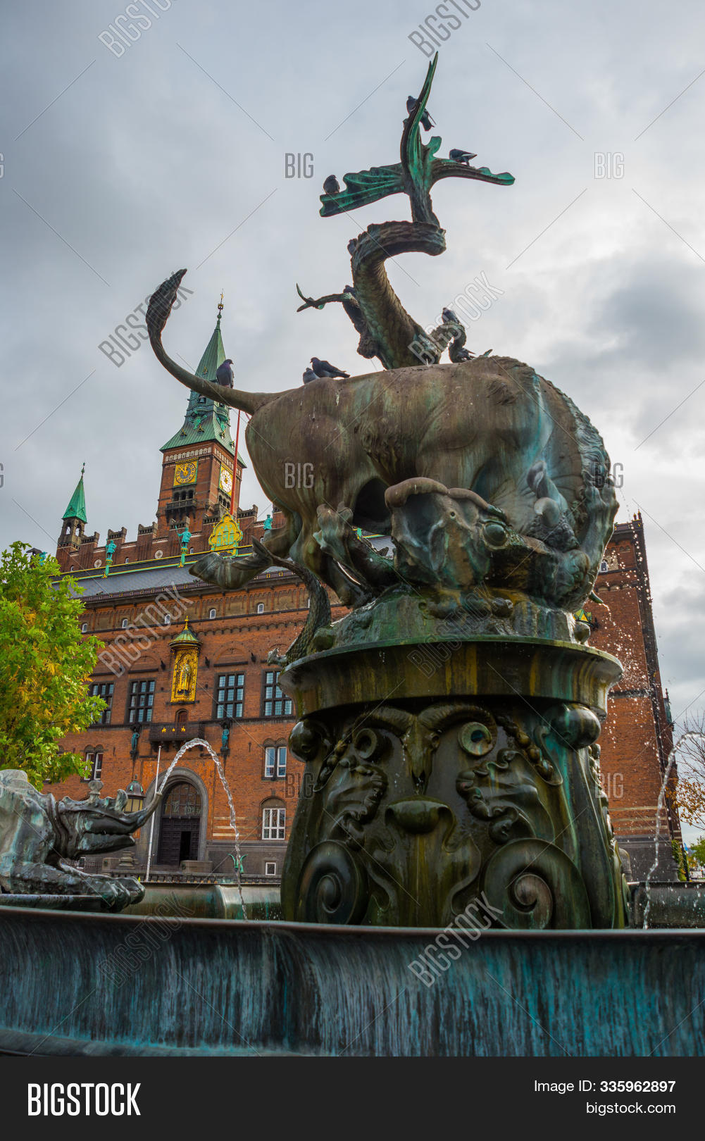 allegoric,allegory,animal,architecture,art,attraction,balustrade,beautiful,blue,bronze,building,capital,center,city,cityscape,copenhagen,danish,denmark,design,destination,downtown,dragon,europe,european,exterior,famous,figure,gondola,hall,historic,historical,history,house,landmark,old,outdoor,radhus,scandinavia,sky,square,statue,street,symbol,tourism,tower,town,travel,urban,view