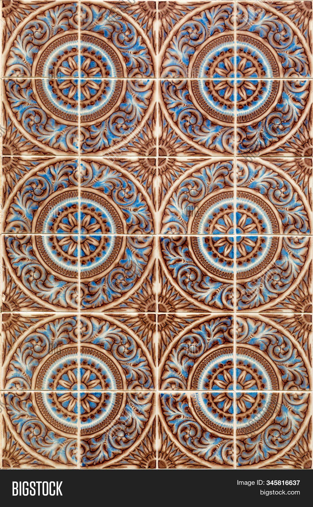 azulejo,tile,ceramic,facade,portuguese,lisbon,glaze,firing,square,wallpaper,decoration,decorative,design,floral,pattern,portugal,vintage,texture,wall,element,background,traditional,mosaic,repetition,artwork,architecture,border,geometric,old,ornament,print,decor,antique,art,frame,porcelain,historical,handicraft,europe,detail,coloful,lisboa,paint,porto,artistic,exterior,craft,cover