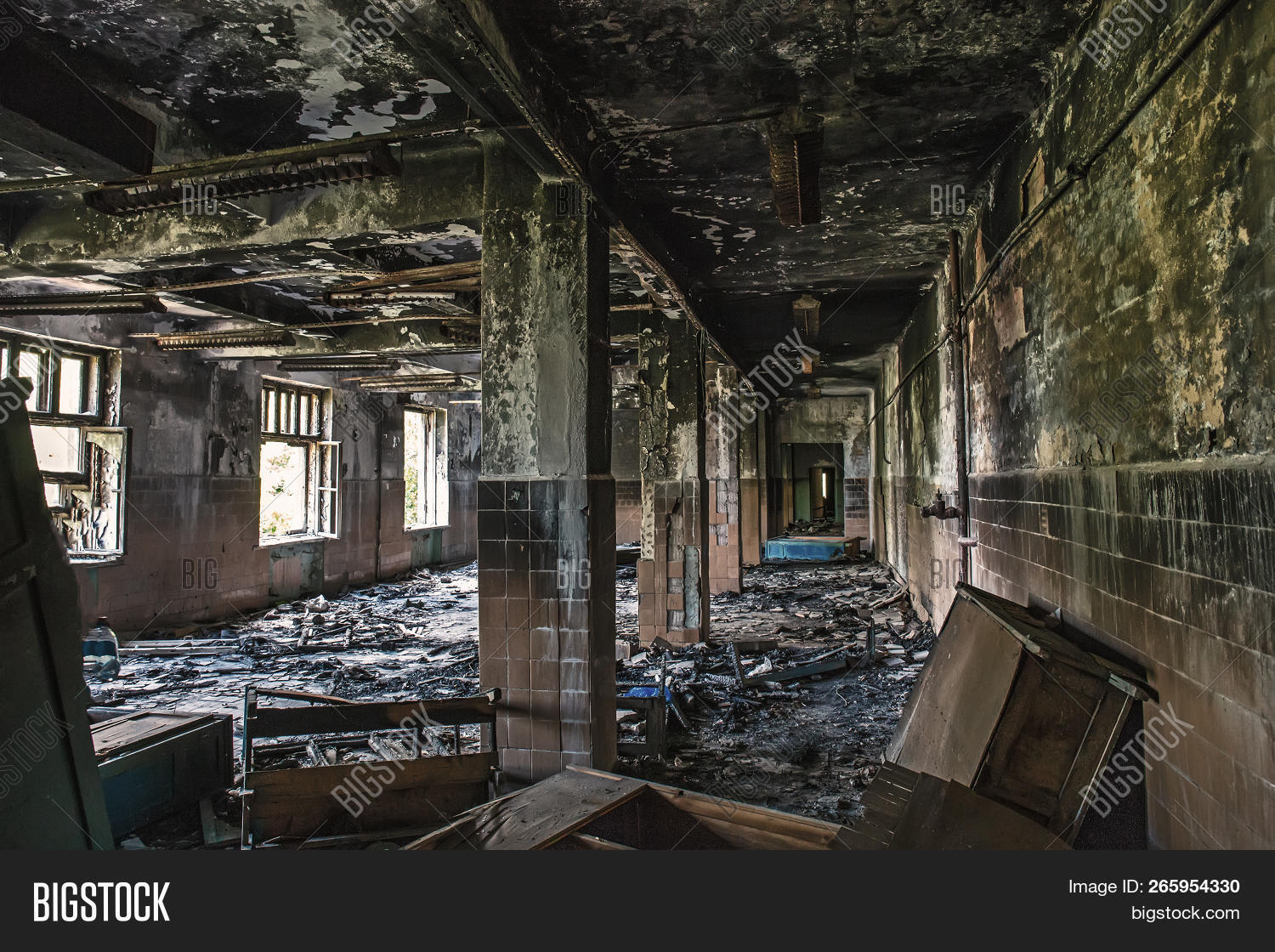 abandoned,accident,aftermath,architecture,arson,ash,background,black,brick,broken,built,burn,burnt,charcoal,charred,coal,construction,damage,danger,dark,destroyed,destruction,devastation,dirty,disaster,extinguish,fire,frame,furniture,heat,house,industry,interior,melt,old,remains,room,rubble,ruin,soot,structure,wall,war,wood,wooden