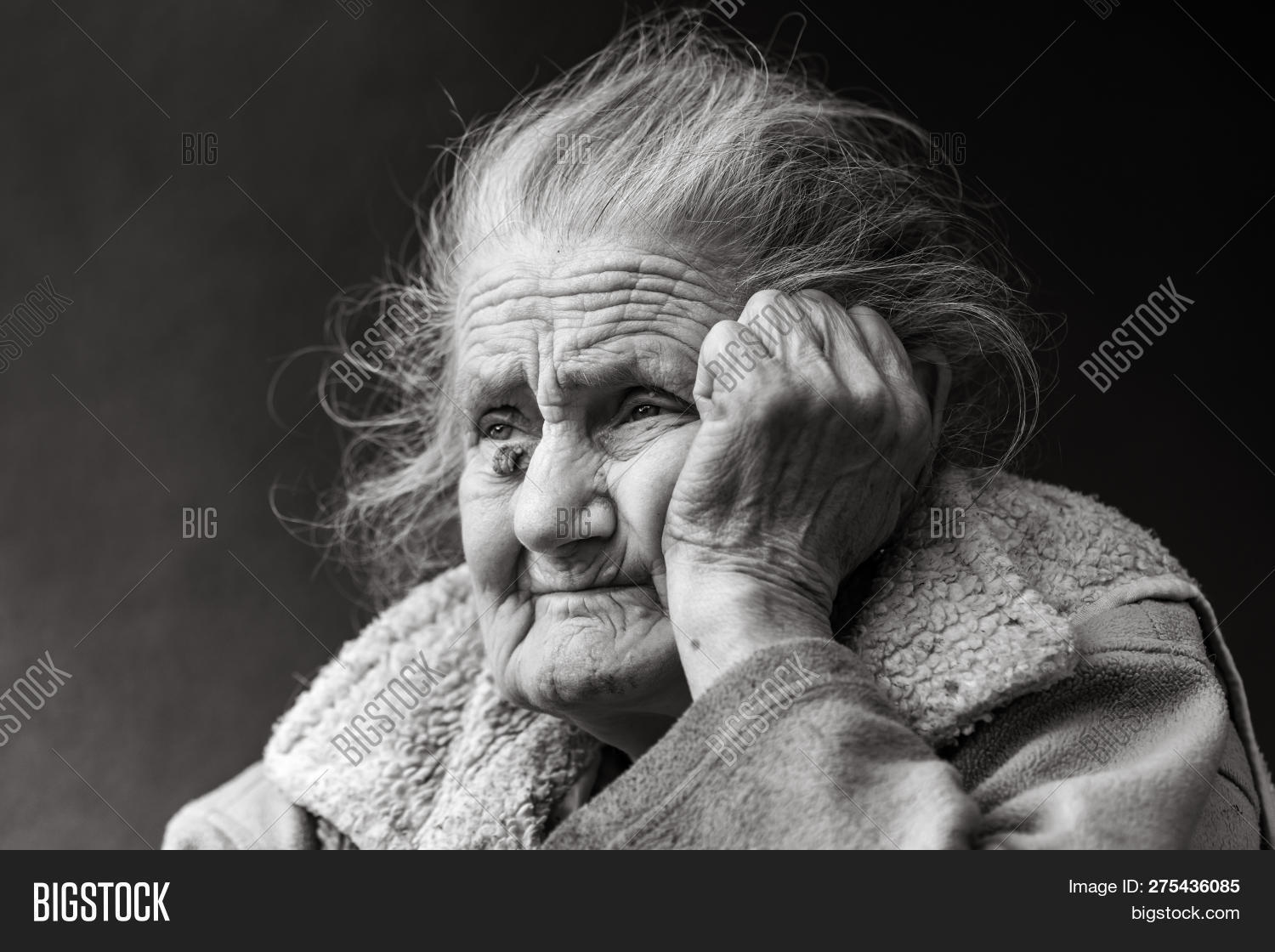 80,90,adult,age,aging,alone,closeup,depressed,depression,elder,elderly,expression,eye,face,female,grandmother,gray,hair,head,human,life,lifestyle,lonely,longevity,looking,mature,mother,old,one,only,people,person,portrait,process,real,retired,retirement,sad,senior,single,solitude,thinking,thoughtful,unhappy,very,wisdom,woman,wrinkled,wrinkles,years