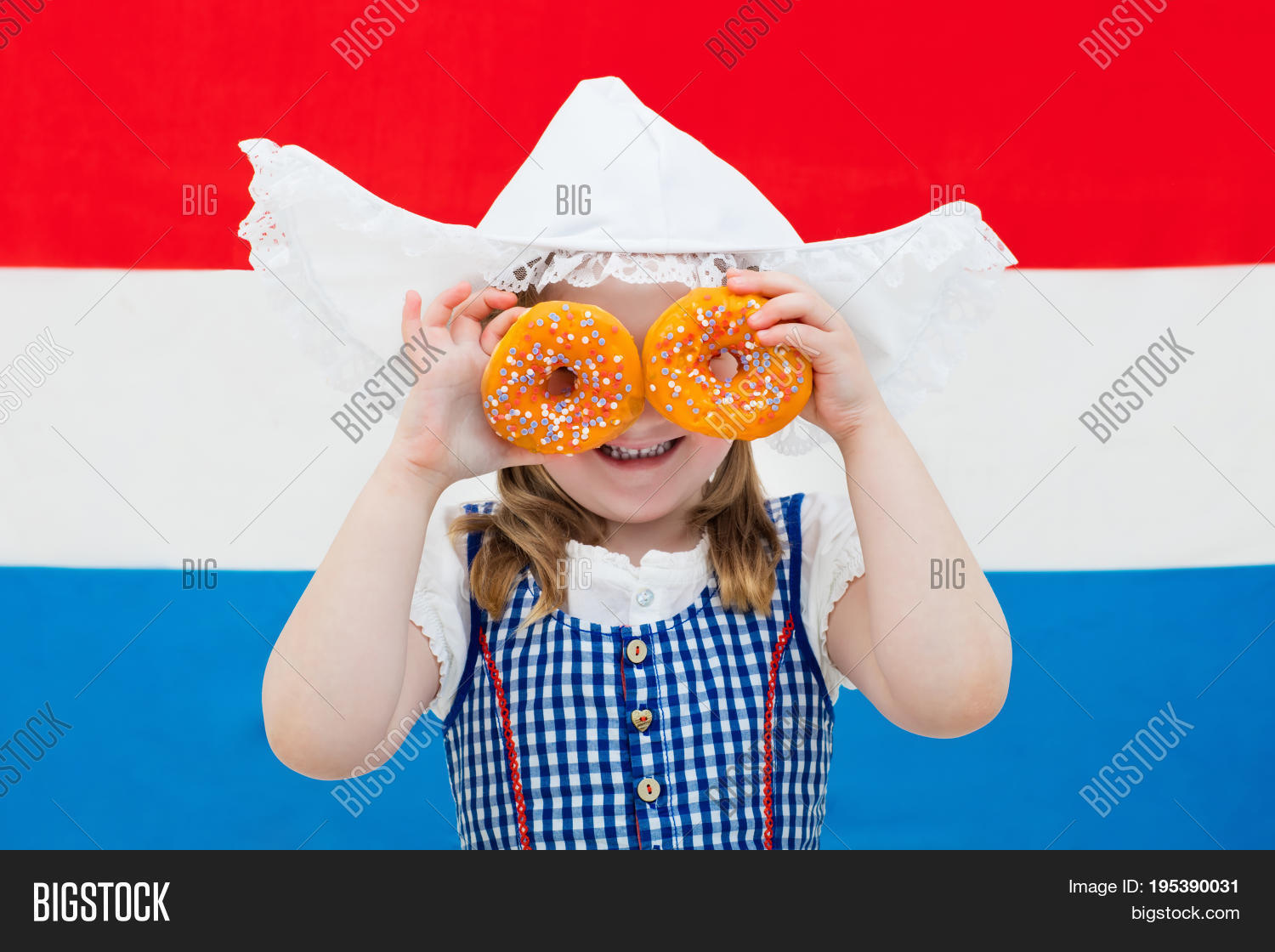 amsterdam,baby,blooming,bulb,cake,celebrate,celebration,championship,child,clothes,costume,culture,day,donut,dress,dutch,eating,europe,european,fan,flag,flower,folk,girl,happy,hat,holland,hup,kid,king's,kings,national,netherlands,orange,oranje,people,sport,spring,support,supporter,symbol,team,toddler,tourism,tradition,traditional,travel,tulip