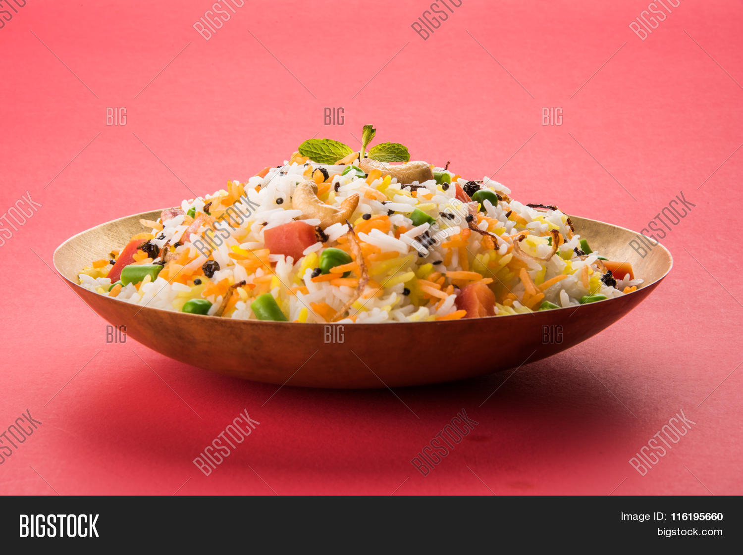 basmathi,basmati,beans,biriyani,biryani,bowl,breakfast,carrot,cashews,cooked,cooking,delicious,dinner,diwali,dry,food,green,hydrabadi,india,indian,isolated,lunch,masala,meal,mint,north,nuts,onion,pakistan,pakistani,peas,pilaf,pulao,pulau,pulav,ramadan,recipe,restaurant,rice,salty,south,teracotta,veg,vegan,vegetable,vegetarian,veggies,vegitarian,wedding