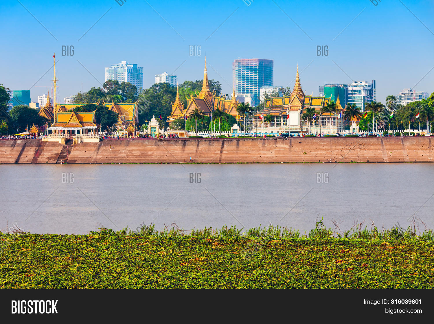 architecture,asia,asian,building,business,cambodia,cambodian,centre,city,cityscape,day,embankment,khmer,landmark,landscape,mekong,modern,old,ounalom,palace,penh,phnom,river,riverfront,riverside,royal,sap,sky,skyline,skyskraper,tonle,tourism,town,travel,urban,view,wat,water