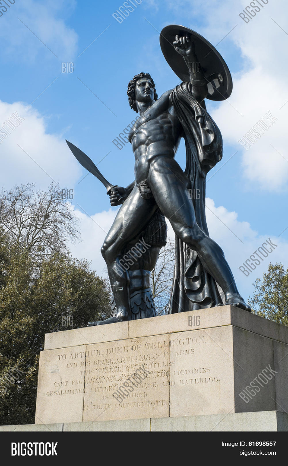achilles,art,britain,british,bronze,dark,england,english,europe,european,fighter,gb,gladiator,great,greek,heroic,hyde,kingdom,landmark,london,monument,muscular,outdoor,park,plinth,roman,sculpture,shield,statue,strong,sunny,sword,trojan,troy,uk,united,war,warrior,wellington