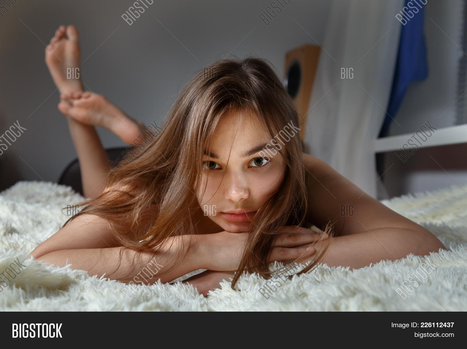 adult,attractive,beautiful,beauty,bed,bedroom,body,brunette,elegant,female,front,girl,glamor,glamour,hair,happiness,healthy,looking,lying,naked,nude,one,people,person,portrait,pretty,romantic,sexy,smile,topless,white,woman,young
