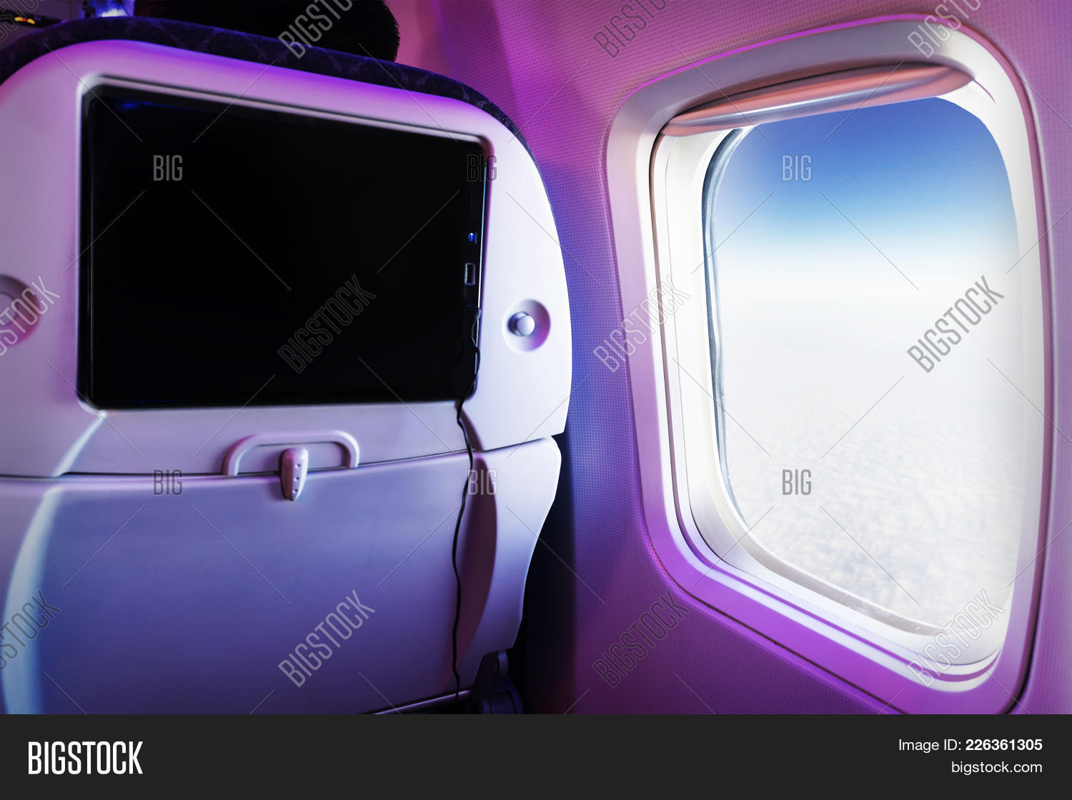 aboard,air,aircraft,airline,airplane,back,board,business,cabin,chair,class,comfortable,commercial,communication,computer,copy,copyspace,destination,display,economy,entertainment,flight,fly,inside,interface,interior,journey,lcd,led,monitor,movie,passenger,plane,screen,seat,service,space,technology,television,touch,touchscreen,tourism,transport,transportation,travel,trip,tv,vacation,watch