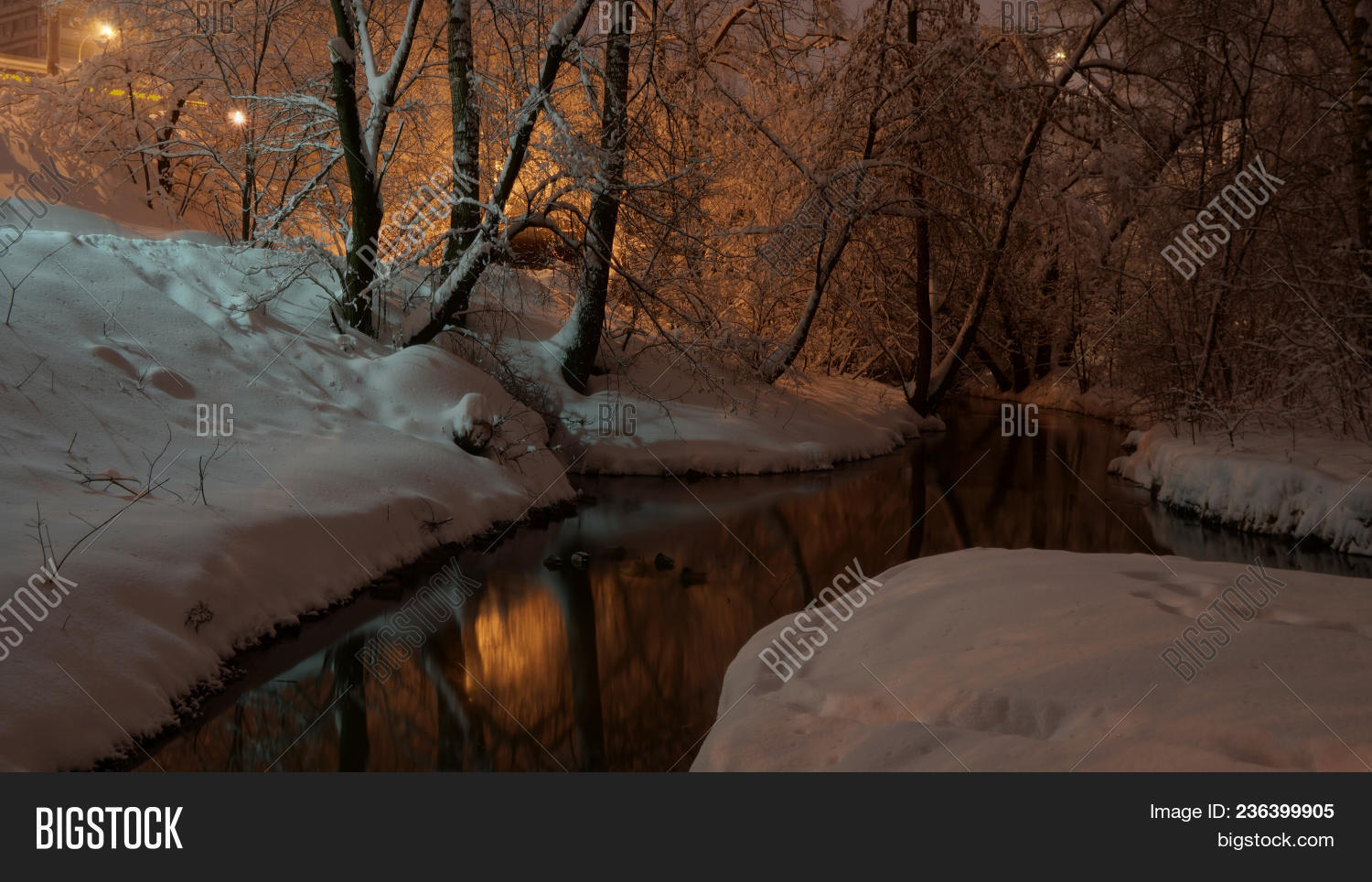 HDR,alley,beautiful,blizzard,christmas,city,cold,december,electric,evening,february,forest,frost,frozen,heavy,ice,january,lamp,landscape,lane,light,nature,night,nobody,outdoors,park,path,peaceful,quiet,river,scene,season,seasonal,shining,snow,snowfall,snowy,solitude,spark,sparkle,tranquil,travel,tree,view,white,winter,wood,xmas