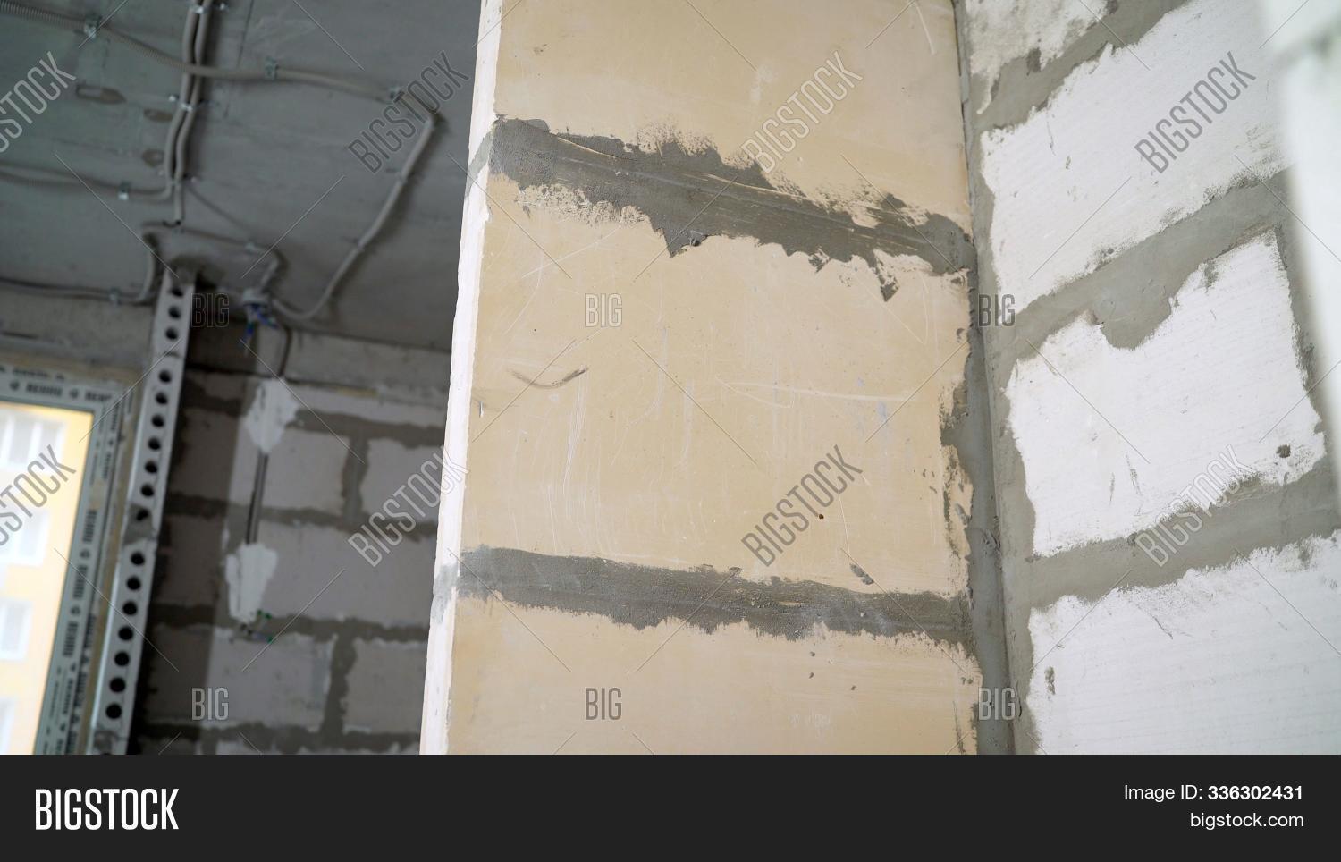 Concrete Inner Partition. Concrete Walls, Slabs, Interior Of A New ...