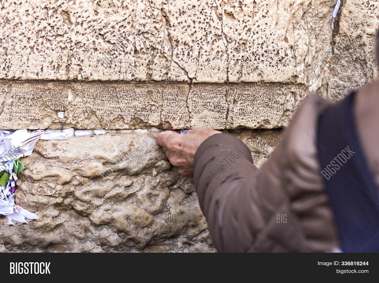 Hand Of Praying Woman On The Western Wall In Jerusalem. An Old Woman ...