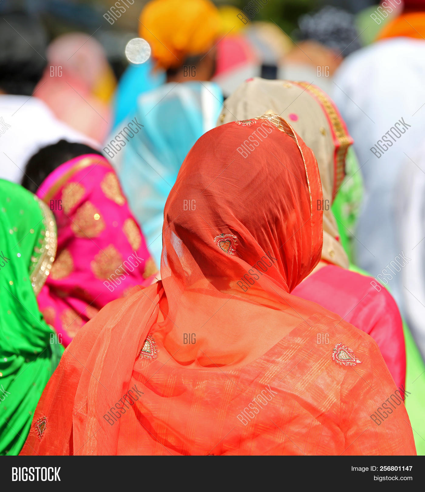 baisakhi,baisaki,celebration,crowd,crowding,demonstration,fashion,female,gals,gathering,girl,guru,india,indian,kirtan,manifestation,mass,multitude,nagar,nagarkirtan,nanak,nishan,panentheism,people,person,punjab,religion,religious,scarf,show,sikh,sikhi,sikhism,spirituality,style,trendy,vaisaki,veil,woman,women,young