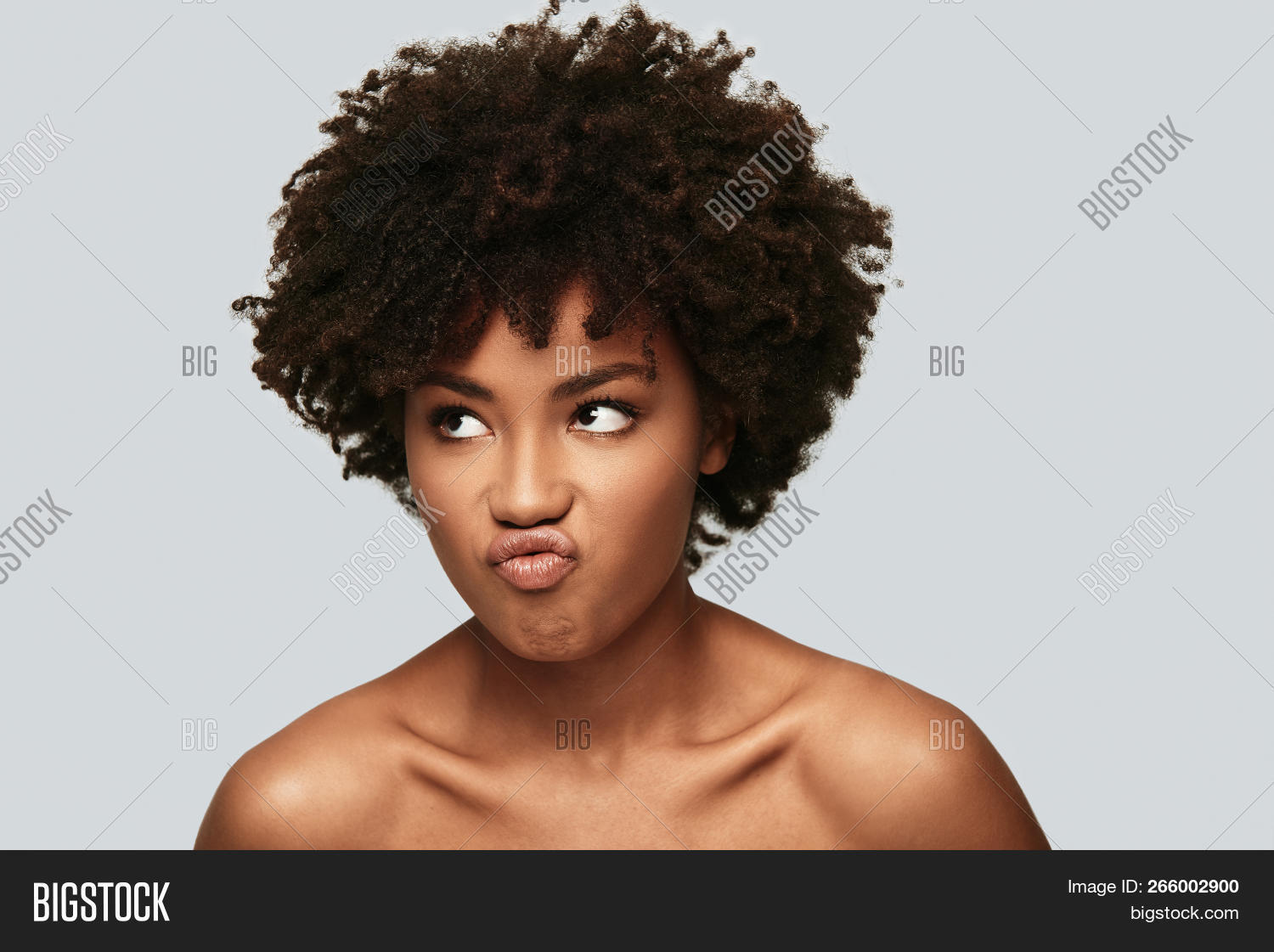 A,Adult,African,Anger,Attractive,Backgrounds,Beautiful,Beauty,Black,Care,Curly,Disgust,Displeased,Effortless,Emotional,Ethnicity,Expression,Face,Facial,Females,Femininity,Furious,Grey,Hair,Healthy,Lifestyle,Lifestyles,Looking,Making,Mixed,Naked,One,Only,People,Person,Race,Sensuality,Shot,Skin,Softness,Standing,Stress,Studio,Treatment,Wellbeing,Woman,Women,Young