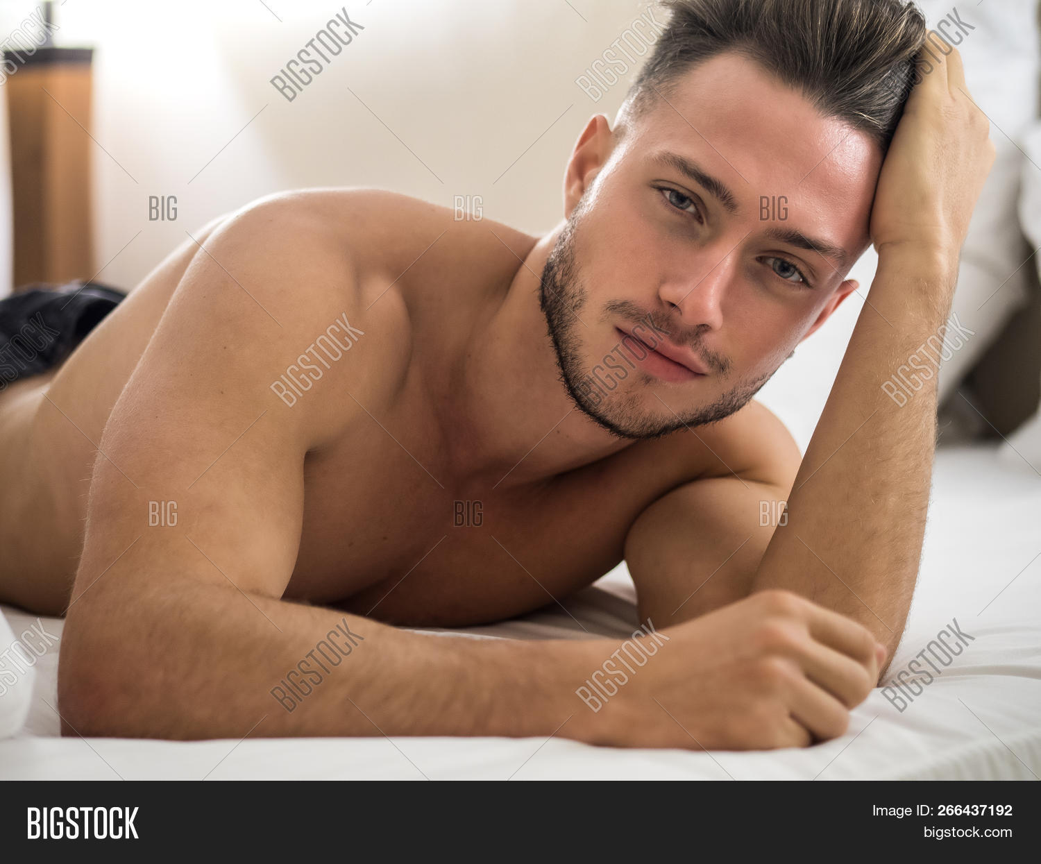alluring,alone,appealing,attractive,bed,bedroom,blinds,blue,blue-eyed,camera,charming,chest,eyes,fit,friendly,good,handsome,happy,home,indoor,inviting,lone,loneliness,lonely,looking,lying,macho,male,man,masculinity,model,pillow,seductive,sexy,shirtless,single,smile,smiling,soft,solitary,tempting,topless,waiting,young