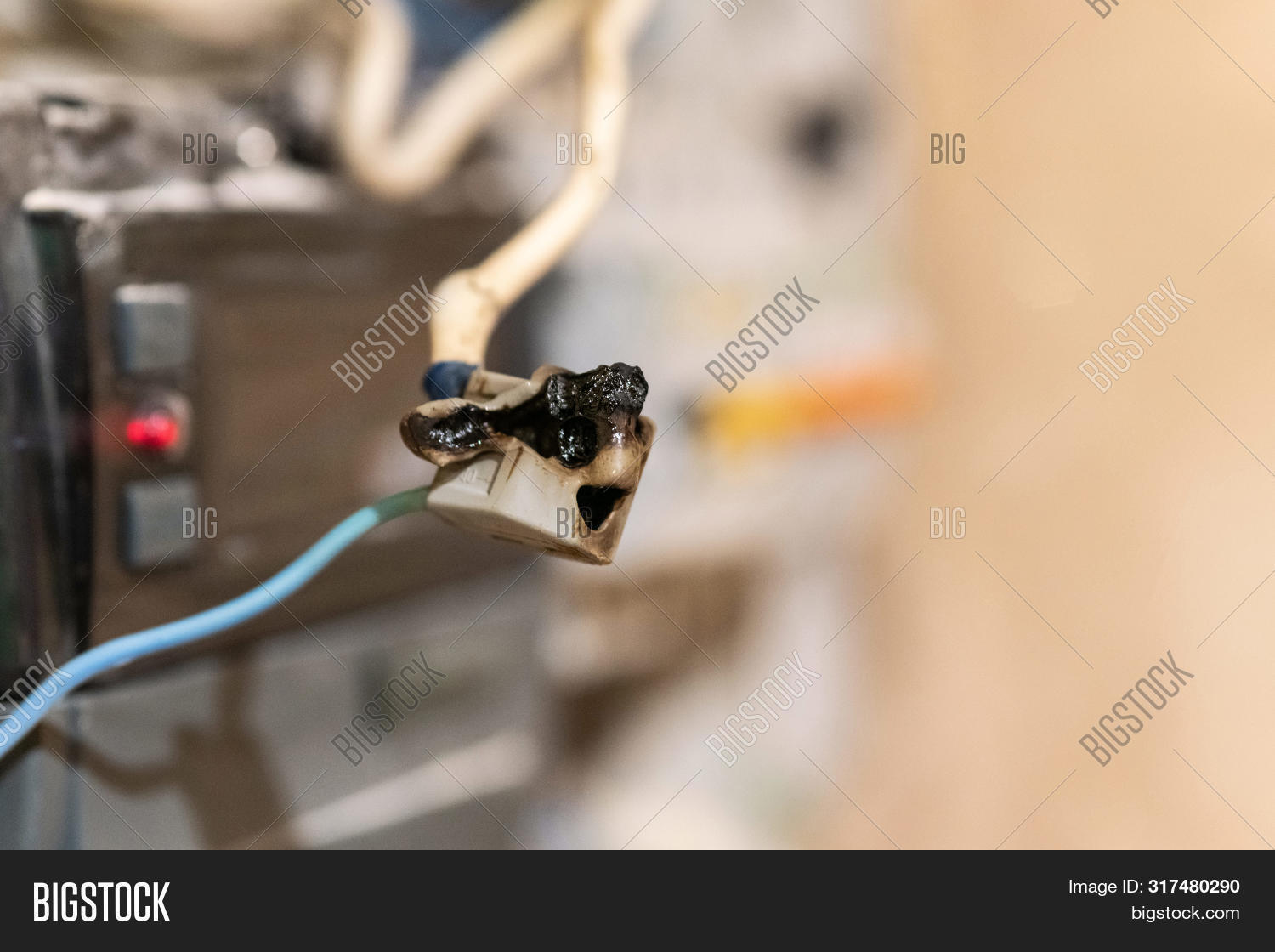 accident,alarm,bad,block,break,broken,burn,burnt,cable,circuit,connector,damage,danger,dangerous,destroy,electrical,electricity,energy,failure,faulty,fire,fireproof,home,house,life,loss,material,negligent,non-combustible,nonflammable,overloaded,plug,power,problem,product,risk,safe,safety,security,short,smoke,socket,splicing,surge,terminal,usage,voltage,wall,wire,work