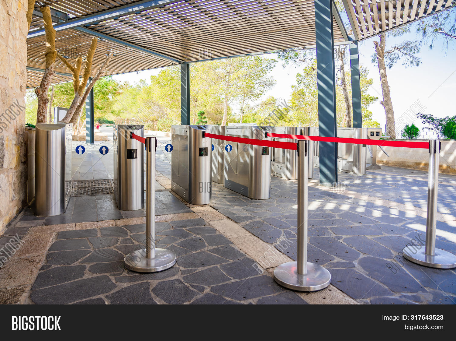 access,accessibility,airport,building,business,card,city,closed,concept,control,design,door,electronic,entrance,entry,equipment,exit,facility,gate,gateway,indoor,interior,key,lock,machine,management,metro,modern,office,panel,pass,protection,public,reader,safety,secure,security,service,station,steel,subway,system,technology,ticket,touch,town,train,transportation,travel,urban