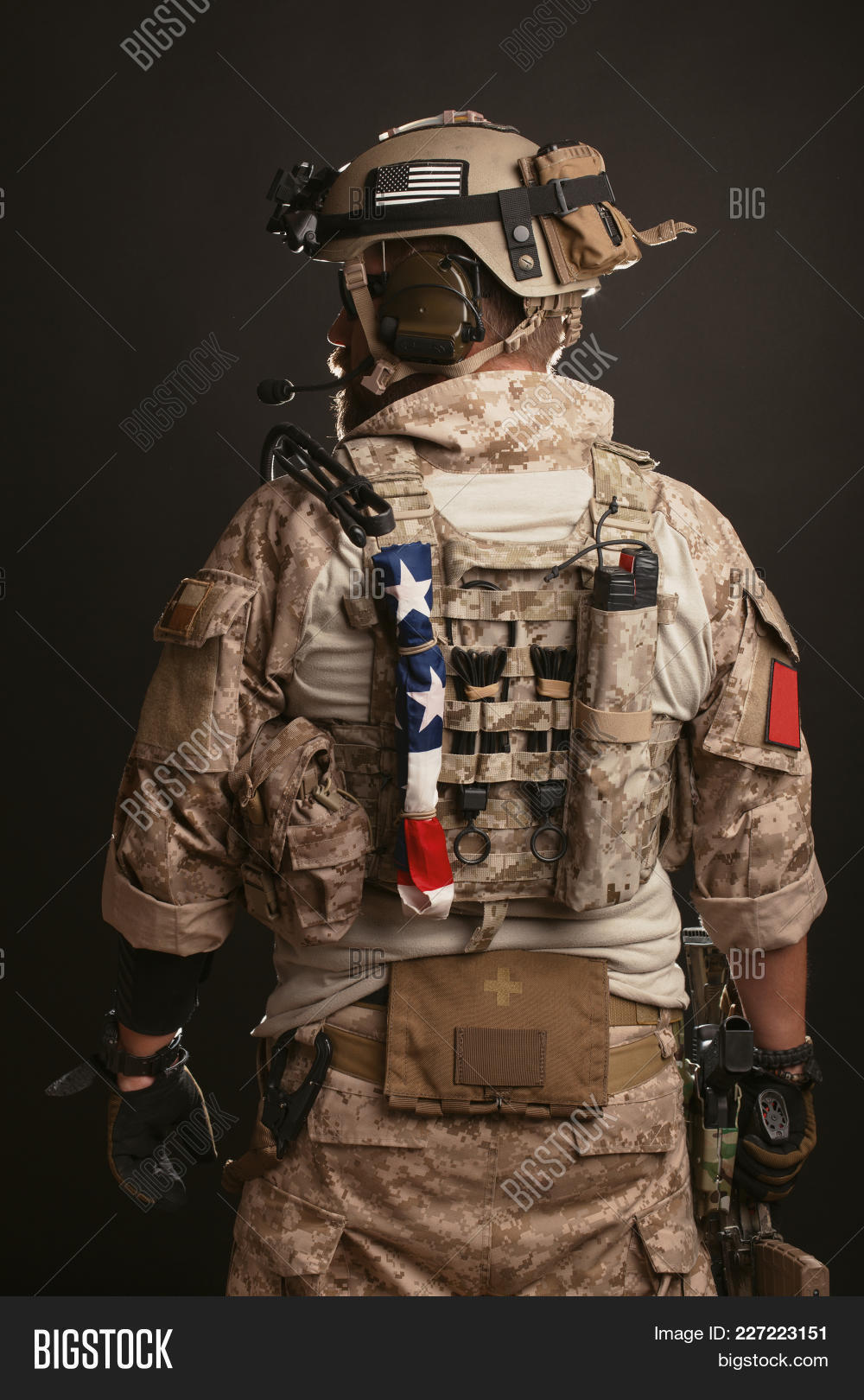 USA,aggression,airsoft,aor1,armed,armor,army,beard,black,brave,brutal,bulletproof,camouflage,carbine,danger,dangerous,devgru,fighter,forces,glock,guard,gun,gunman,headphones,hero,holographic,lbt6094,m4,male,man,military,mk-18,navy,navyseal,portrait,protection,rifle,security,sight,soldier,special,strikeball,strong,studio,sunglasses,uniform,veteran,war,weapon