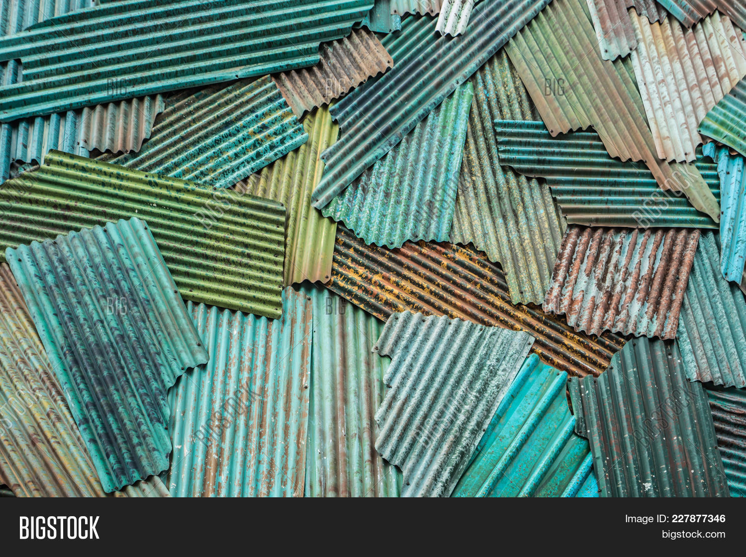abstract,aluminum,architecture,background,closeup,color,colorful,construction,corrugated,design,detail,door,exterior,fence,galvanized,garage,green,ground,grunge,industrial,industry,iron,line,material,metal,metallic,old,painted,panel,pattern,plate,red,roof,roofing,row,rust,sheet,steel,striped,structure,surface,texture,textured,tile,urban,vertical,vintage,wall,wallpaper,zinc