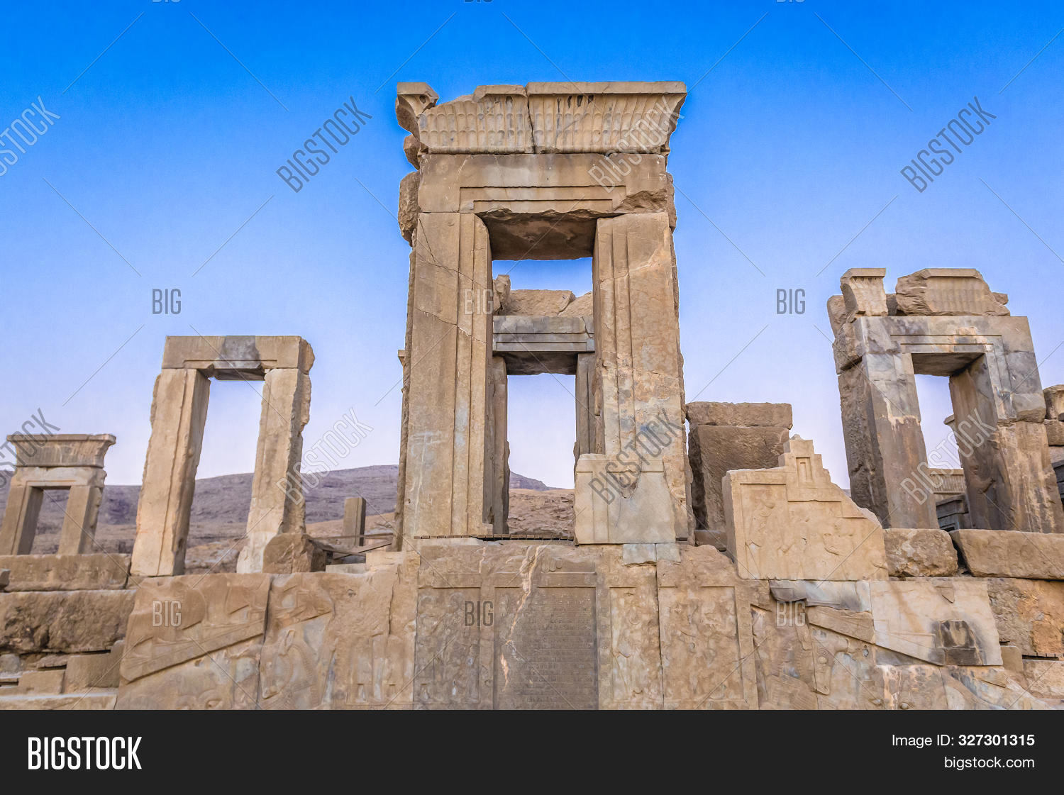 Achaemenid,Archaeological,Archaeology,Asia,Chateau,Darius,East,Empire,Great,Heritage,I,Iran,Iranian,Islamic,Jamshid,Middle,Parseh,Persepolis,Persia,Persian,Persians,Republic,Tachar,Tachara,Takht,Takht-e-Jamshid,UNESCO,Western,World,ancient,architecture,attraction,building,city,e,historical,history,king,of,palace,ruins,site,the,tourist