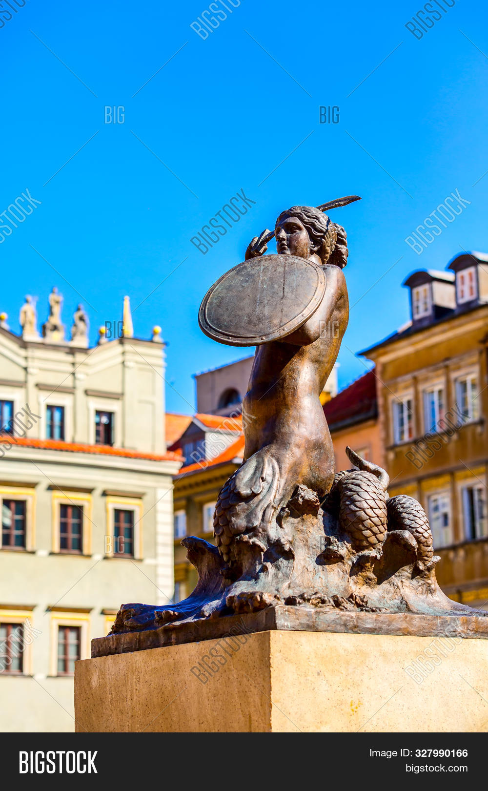 architecture,arm,attraction,bronze,building,capital,center,centre,city,culture,downtown,europe,european,famous,heritage,historic,house,landmark,market,mermaid,monument,old,poland,polish,sea,shield,siren,sky,square,statue,sword,symbol,syrena,syrenka,tourism,tourist,town,travel,varsovia,vertical,warsaw,warszawa