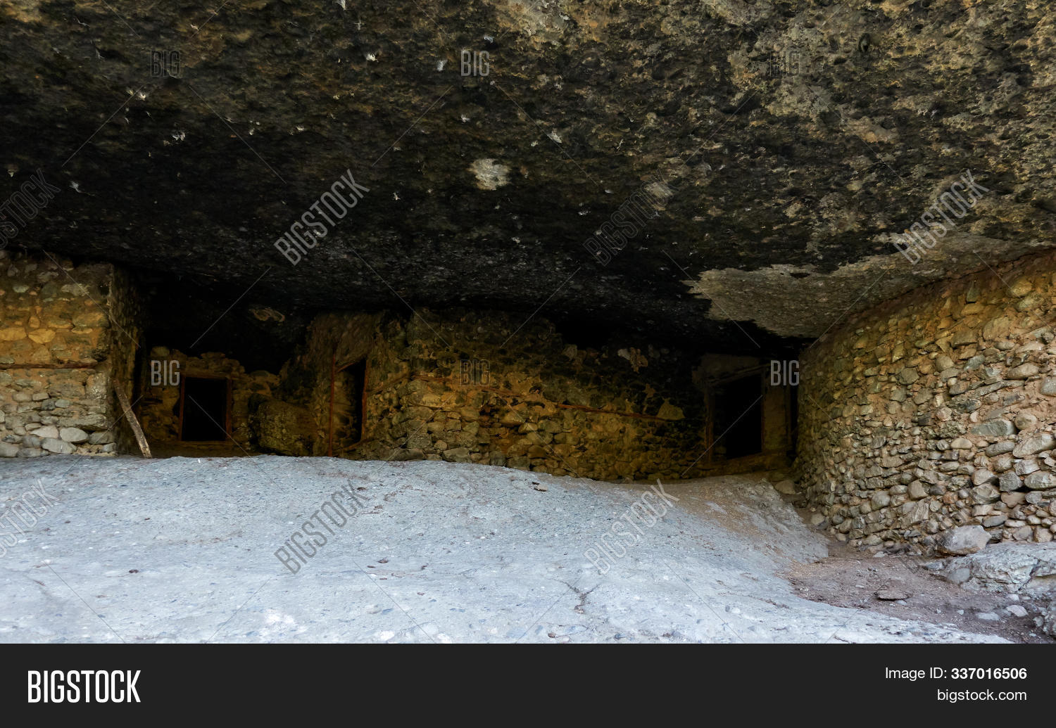 abode,anchorite,attraction,building,cave,christian,cliff,cloister,color,dark,day,daylight,dwelling,greece,greek,grotto,habitation,heritage,hermit,hermitage,indoor,inside,interior,kalabaka,kalambaka,kastraki,landmark,meteora,monastery,mountain,nature,orthodox,recluse,religion,rock,ruins,thessaly,tourism,tourist,travel,view,walls