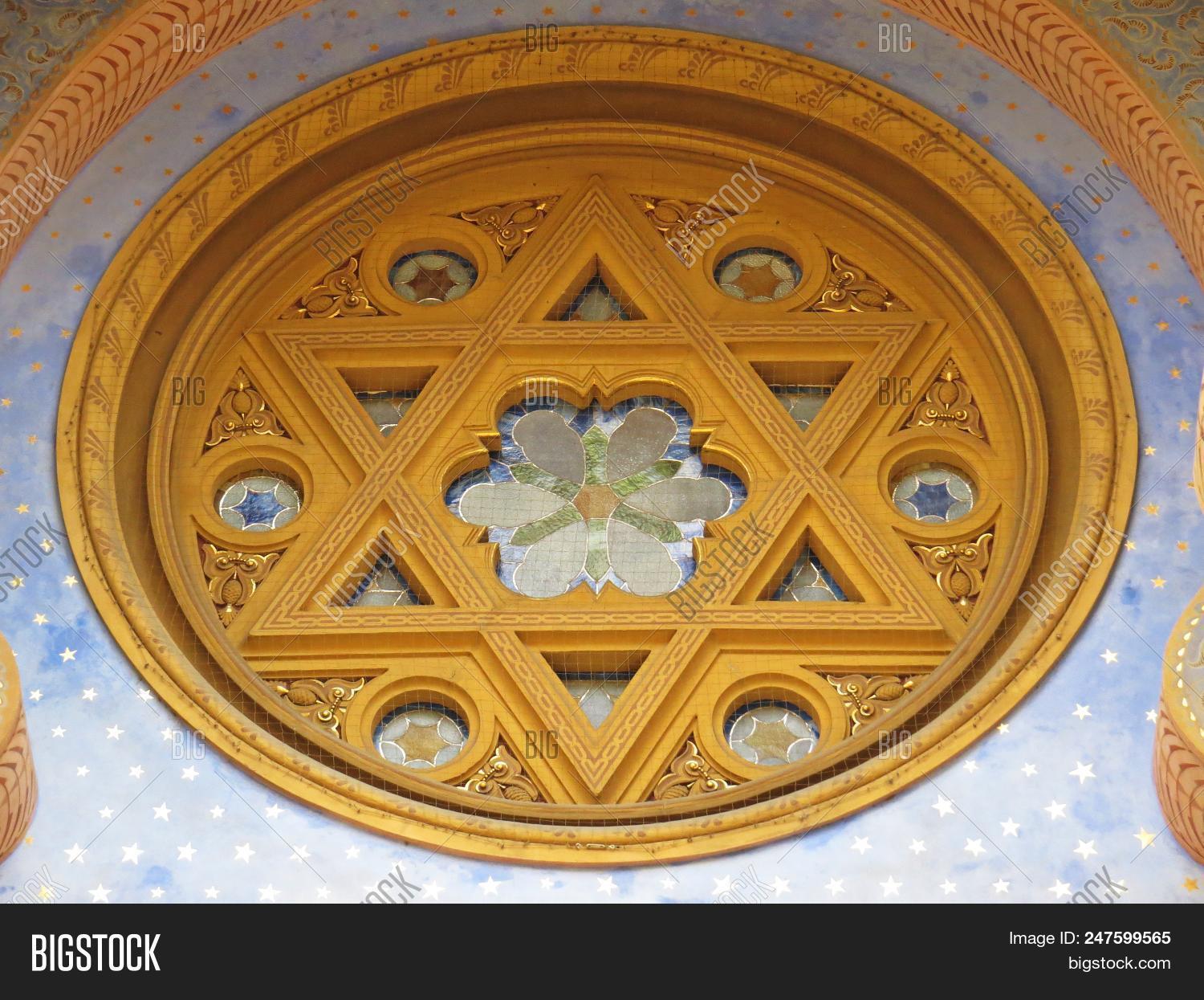 arch,architectural,architecture,art,beauty,blue,bohemia,building,capital,city,colorful,czech,david,decorated,destination,entrance,europe,european,facade,famous,israel,jerusalem,jewish,jubilee,judaism,landmark,lavish,modern,moorish,nouveau,old,ornamental,outdoor,prague,praha,quarter,red,religion,religious,republic,star,style,synagogue,temple,tourism,town,travel,yellow