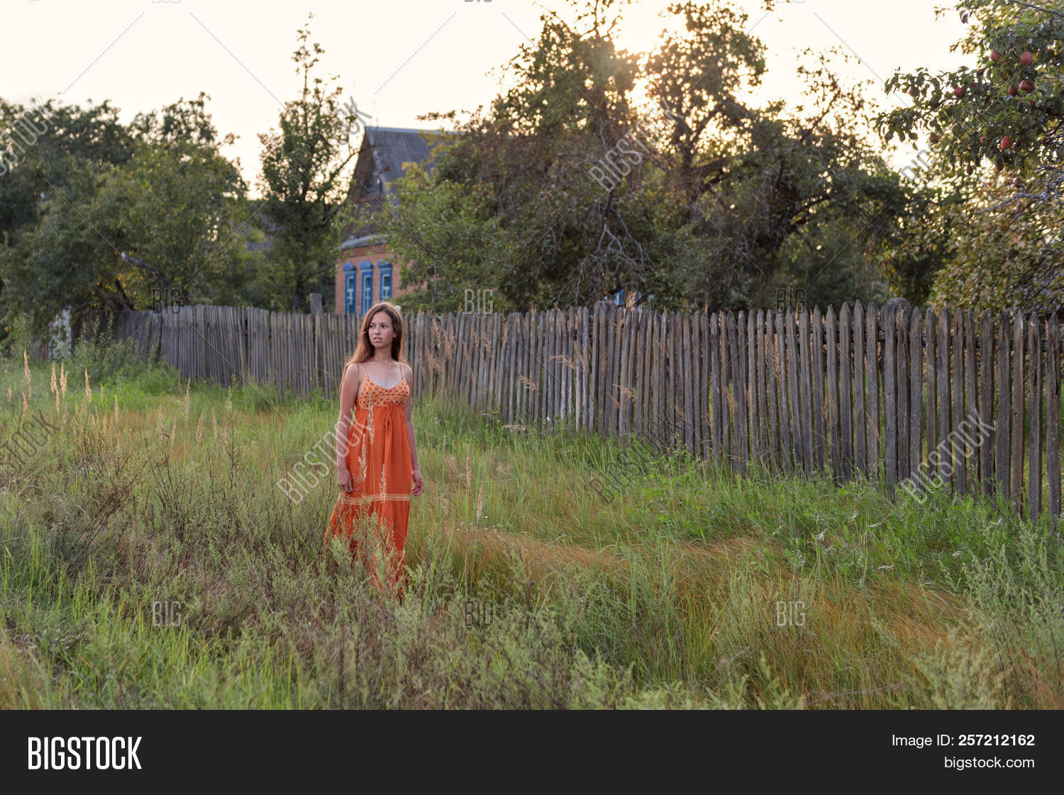 afraid,autumn,calm,country,countrylike,countryside,countrywoman,dwelling,farm,fashioned,fence,frightened,girl,grass,green,halcyon,home,house,impassive,meditative,nature,old,outdoors,palisade,park,path,peaceful,pensive,placid,pure,quiet,retro,rural,russet,rustic,scared,serene,serenity,simple,stockade,summer,thoughtful,tranquility,tree,villatic,vintage,walk,walking,woman,young