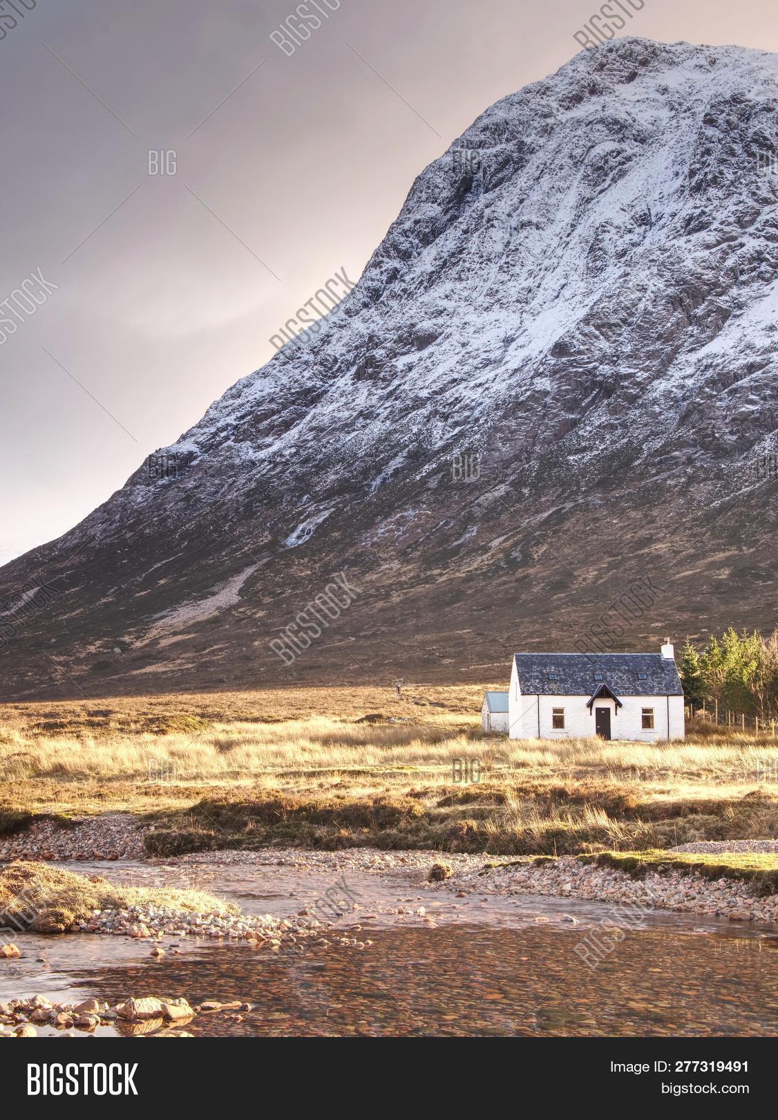 base,building,chimney,climber,cloud,coast,cold,famous,fog,getaway,glacier,glencoe,highland,hiking,hill,history,holiday,horizontal,hostel,hotel,house,ice,lake,landscape,lifestyle,location,majestic,moor,mountain,nature,overnight,peaceful,peak,place,pond,powder,remote,river,roof,rugged,scottish,sky,snow,spring,tourism,track,weather,white,winter