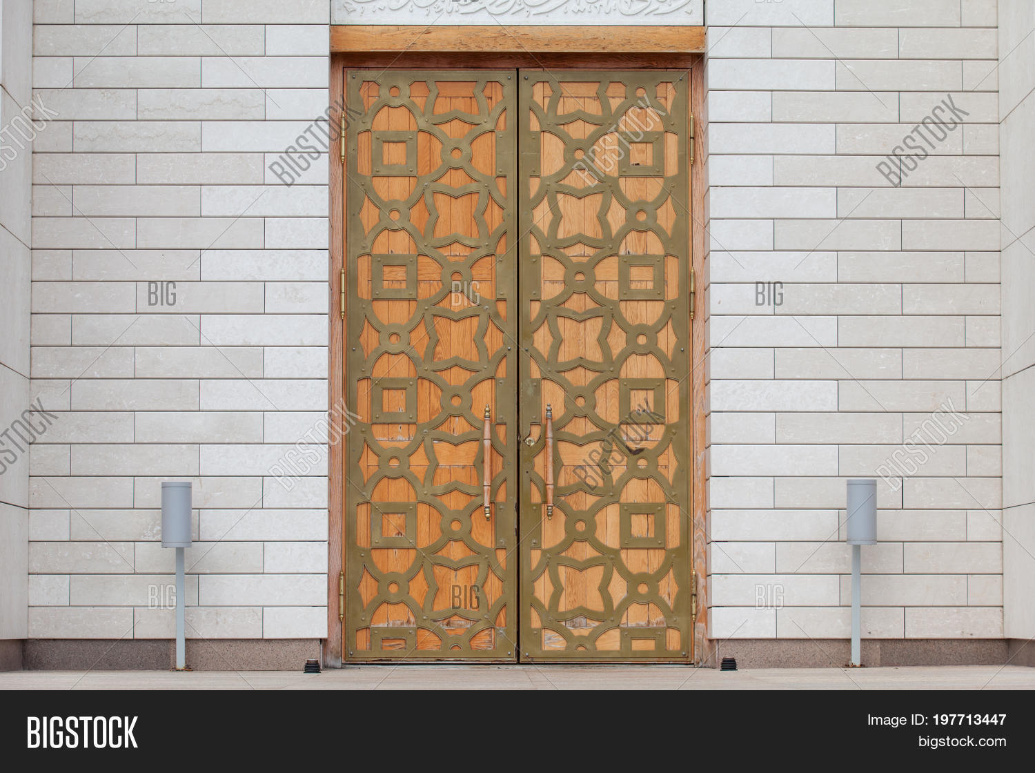 arabic,arch,architecture,art,background,bolgar,building,decoration,decorative,design,detail,door,engraving,entrance,gate,granada,heritage,islam,islamic,landmark,marble,mosaic,mosque,muslim,old,ornament,ornate,palace,russia,stone,tatarstan,texture,tile,tourism,tourist,traditional,vintage,wall,wooden