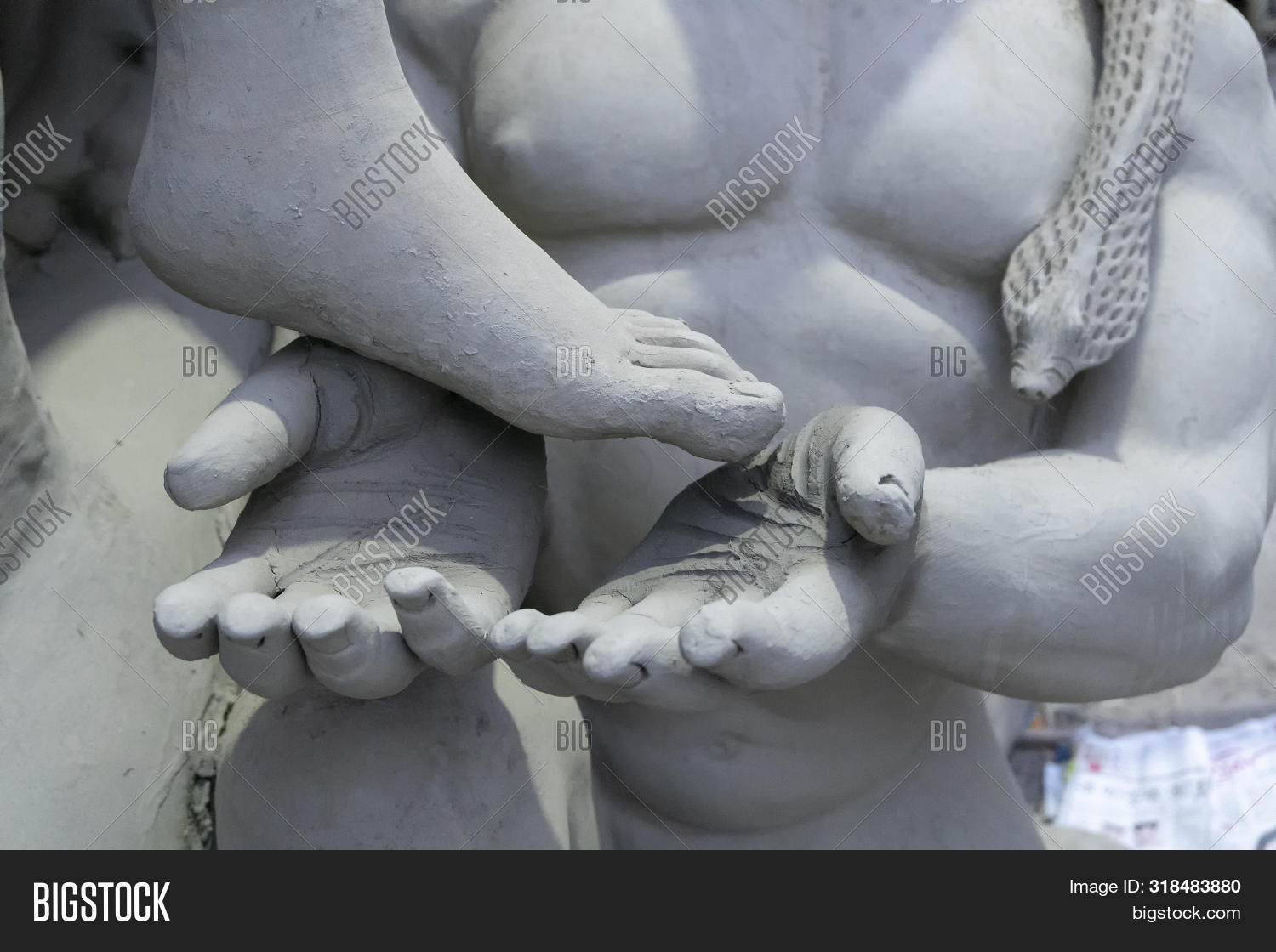 Durga,Ganesh,Ganesha,Puja,art,asura,calcutta,clay,colour,craft,craftsmanship,creative,culture,deity,demon,divine,feet,female,festival,foot,forgive,forgiveness,god,goddess,hands,hindu,hinduism,holding,holy,idol,india,indian,kolkata,kumartuli,kumortuli,leg,looking,made,mahisasura,material,of,preparation,production,religion,religious,ritual,sculpture,statue,up,worship