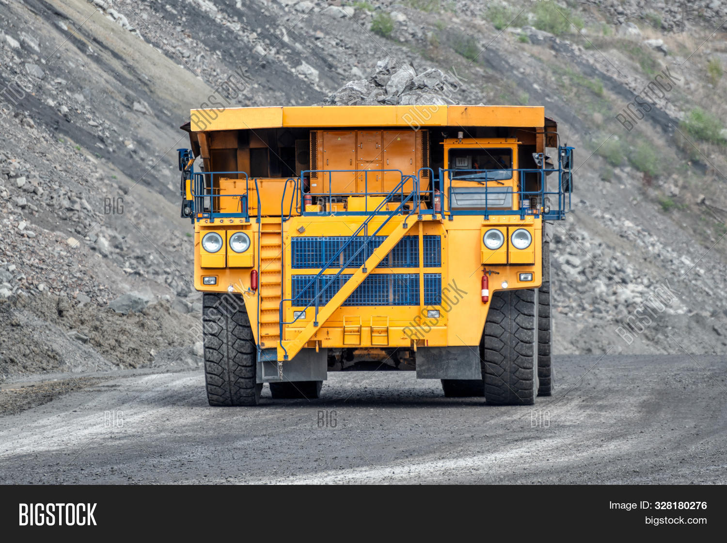 big,bucket,car,career,coal,construction,copper,digger,dirt,dump,earth,empty,energy,engineering,environment,equipment,giant,gold,ground,heavy,huge,image,industry,iron,large,lift,machine,machinery,metal,mine,mineral,monster,open,ore,pit,production,quarry,shovel,sky,tractor,transport,truck,vehicle,wagon,wheel,work,yellow