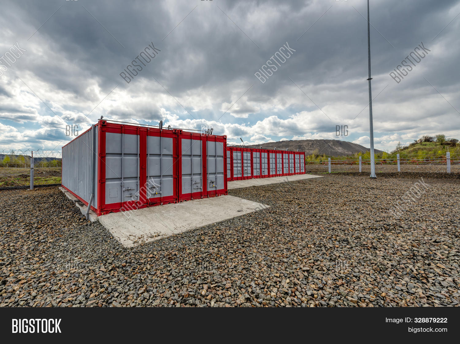 block,building,business,commercial,construction,container,crushed,door,estate,exterior,facade,factory,front,garage,gray,home,house,industrial,industry,manufacturing,metal,mobile,modern,modular,new,office,plant,portable,prefabricated,real,red,site,small,steel,stone,storage,suburban,temporary,unit,warehouse,window,workshop
