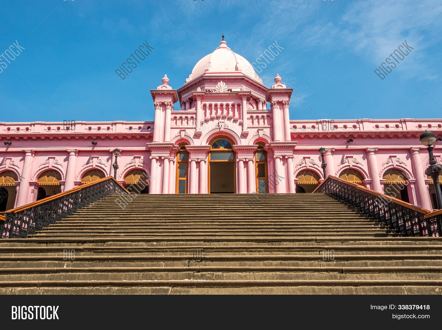 Ahsan,Asia,Bangladesh,Bengal,Dhaka,Manzil,Mughal,Palace,architecture,building,capital,city,hiking,history,landmark,pink,tourism,travel