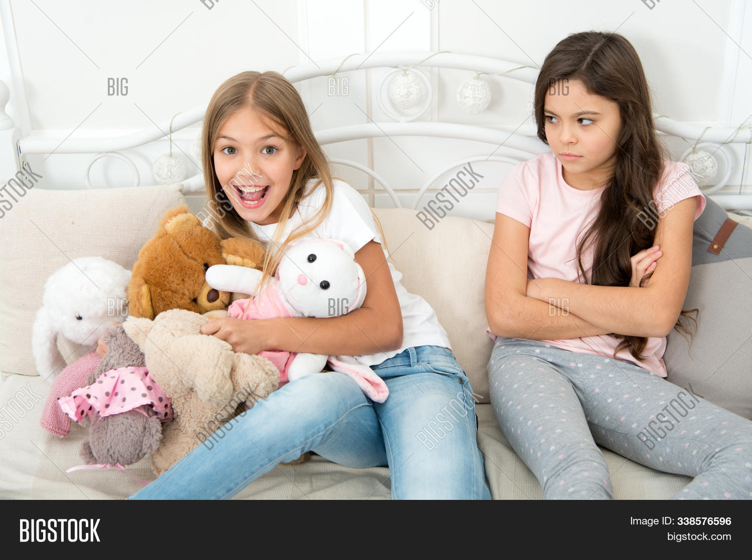 activity,adorable,babies,battle,bed,bedroom,behavior,childhood,children,conflict,cute,emotions,fight,fighting,fluffy,free,friends,friendship,fun,funny,games,girls,grab,grabbing,imagination,kids,leisure,life,little,nursery,play,playing,playroom,plaything,plush,possessions,quarrel,quarreling,relaxation,rest,room,share,sharing,small,soft,solve,solving,stuffed,toys