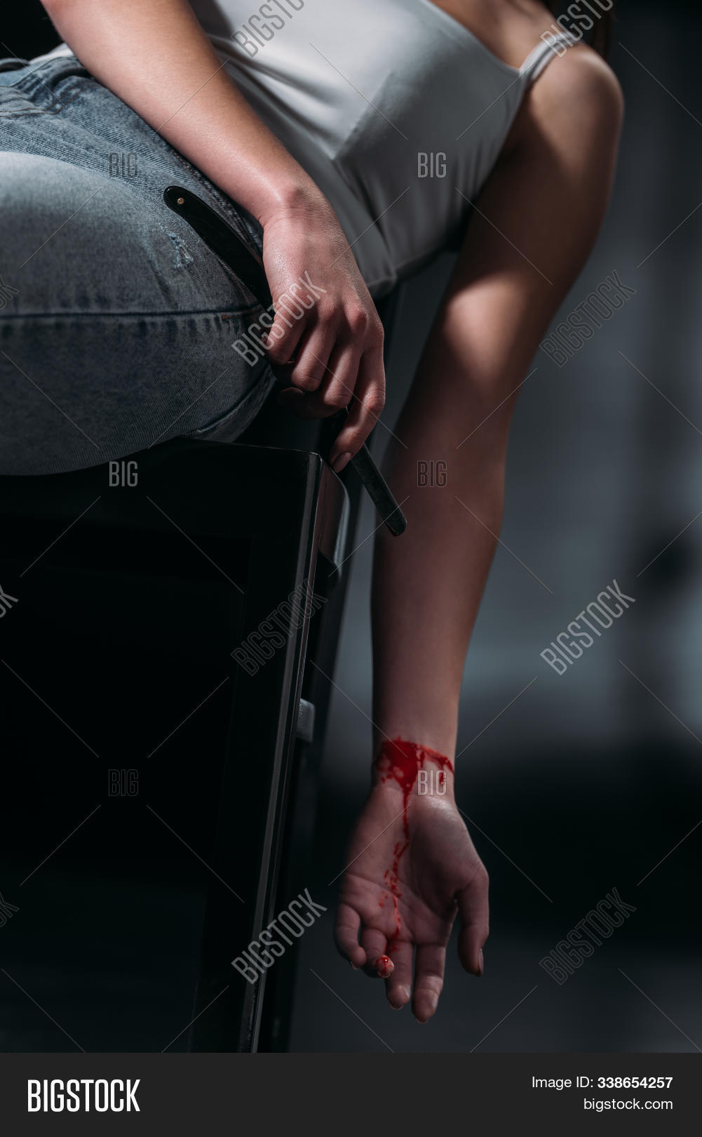Cropped,black,blade,bleed,bleeding,blood,breathless,commit,committing,cut,cutting,dark,darkness,depressed,depression,despair,desperation,disappointment,fatalism,frustration,hopelessness,lifeless,light,loneliness,lonely,mental,night,partial,problem,psychical,psychological,self-destroyer,self-killing,self-murder,shadows,sharp,stress,stressed,suicide,tendency,tragedy,unconscious,veins,woman,wrist