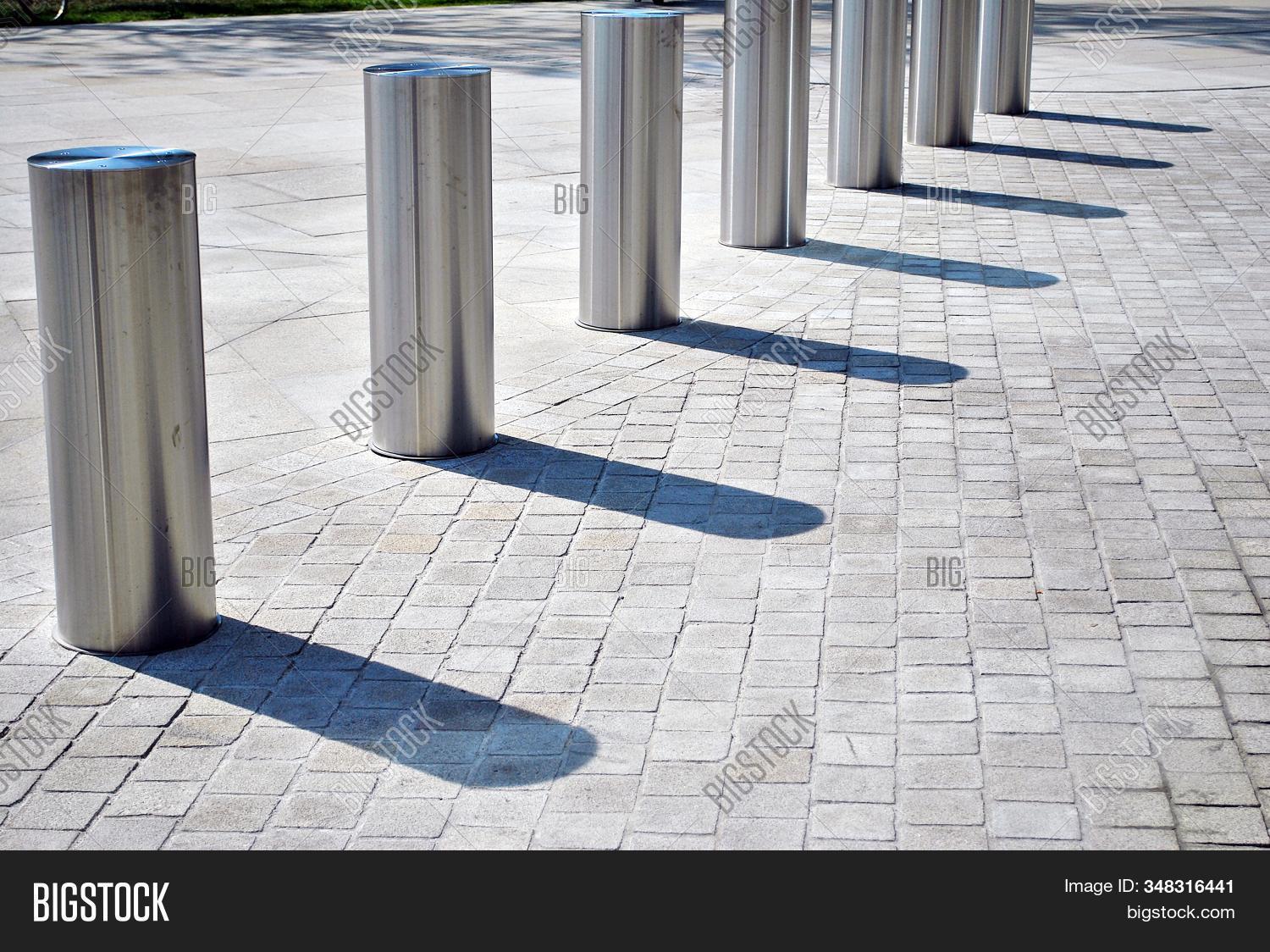 access,accessibility,auto,automated,bar,barrier,blocking,boundary,car,car-lot,car-park,carpark,city,commercial,control,curb,entrance,entry,equipment,exit,garage,gate,gated,gateway,home,house,machine,no-entry,nobody,outdoors,park,red,residential,restricted,road,roadblock,safety,secure,security,sign,signal,stop,street,system,traffic,transport,vehicle,way