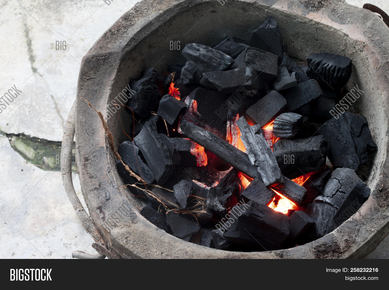 abstract,antique,ash,background,barbecue,black,blaze,bonfire,bright,burn,camp,charcoal,closeup,coal,cook,cooking,danger,energy,fire,fireplace,firewood,flame,food,fuel,galvanized,glow,grill,heat,hot,kitchen,light,local,natural,nature,old,orange,red,smoke,smoldering,stove,style,texture,thai,traditional,view,vintage,warm,white,wood,wooden