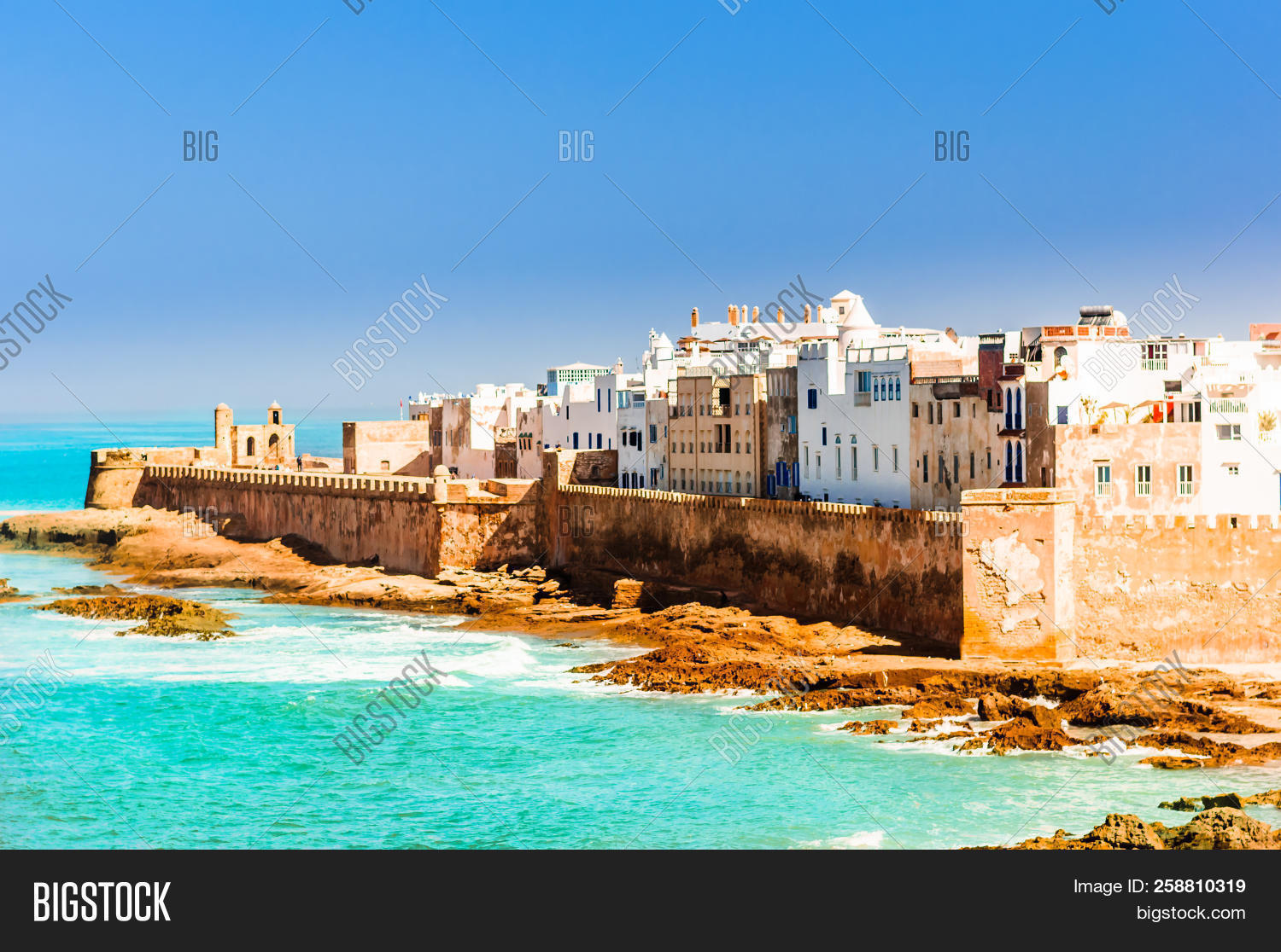 africa,ancient,arabic,architecture,atlantic,beach,blue,boat,castle,citadel,city,cityscape,coast,coastline,culture,essaouira,essauira,fishing,fort,fortification,fortress,harbor,harbour,historical,landmark,landscape,medieval,medina,moroccan,morocco,ocean,old,outdoor,panorama,port,portuguese,ramparts,sea,shore,skala,tourism,touristic,town,traditional,transport,travel,vacation,view,wall,water