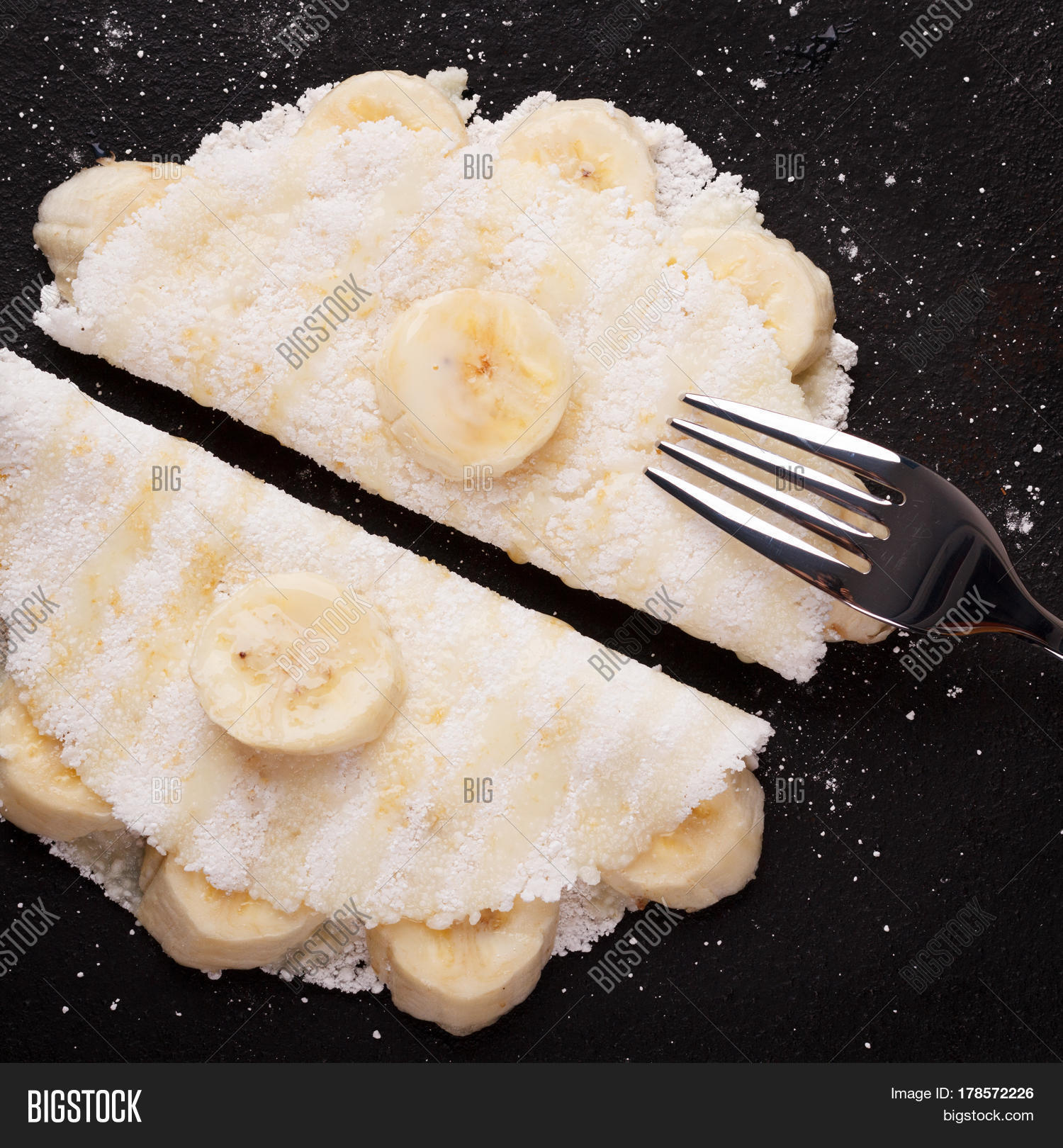 africa,aipim,america,asia,background,bammy,banana,beiju,biju,black,bob,brazil,brazilian,bread,breakfast,cakes,casabe,cassava,condensed,crisp,esculenta,extracted,fast,flatbread,flour,food,healthy,jamaica,junk,mandioca,manihot,manioc,milk,philippines,root,rustic,spread,staple,starch,sweet,taiwan,tapioca,thin,vegetarian