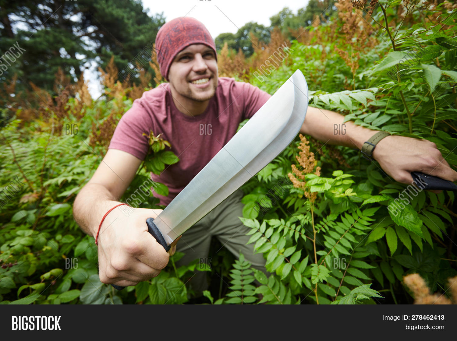 adventure,ancient,bandana,bluejacket,cabin,captain,caribbean,carnival,caucasian,character,corsair,costume,danger,fantasy,flatfoot,forest,halloween,hand,handyman,hat,indian,jack-tar,jungle,knife,machete,male,man,mangrove,mariner,masquerade,military,movie,original,pirate,pirates,prop,sailor,seaman,sharp,sword,weapon