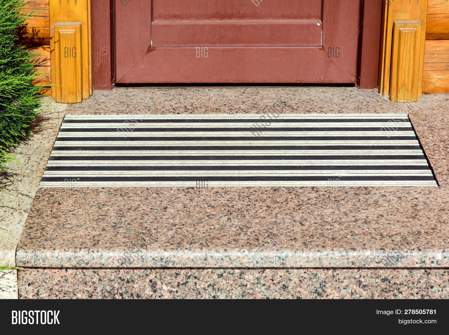 architecture,background,building,close,construction,day,design,door,doormat,doorstep,doorway,empty,entrance,exterior,floor,foot,front,home,house,industry,marble,mat,material,nobody,objects,outdoor,outside,porch,quartz,stair,staircase,stone,structure,sunny,texture,threshold,up,urban,view,wall,wood,wooden
