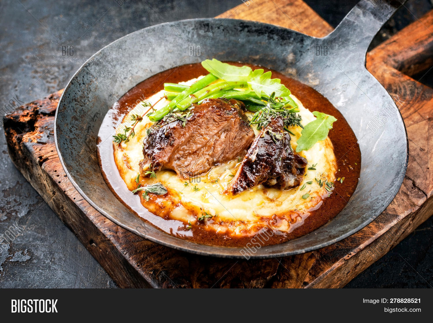 beans,beef,beef bourguignon,beef cheek,board,braised,braising steak,brown,brown sauce,cheek meat,cheeks,closeup,country kitchen,cuisine,demiglace,dish,english,french,german,gourmet,herb,mash,mashed,meal,meat,mushroom,ox cheek,pan,pig cheek,pork,pork jowl,pot roast,potato,puree,ragout,recipe,red wine,rustic,sauce,skillet,stew,stewed food,texture,traditional,veal,veal jowl,whipped,wine